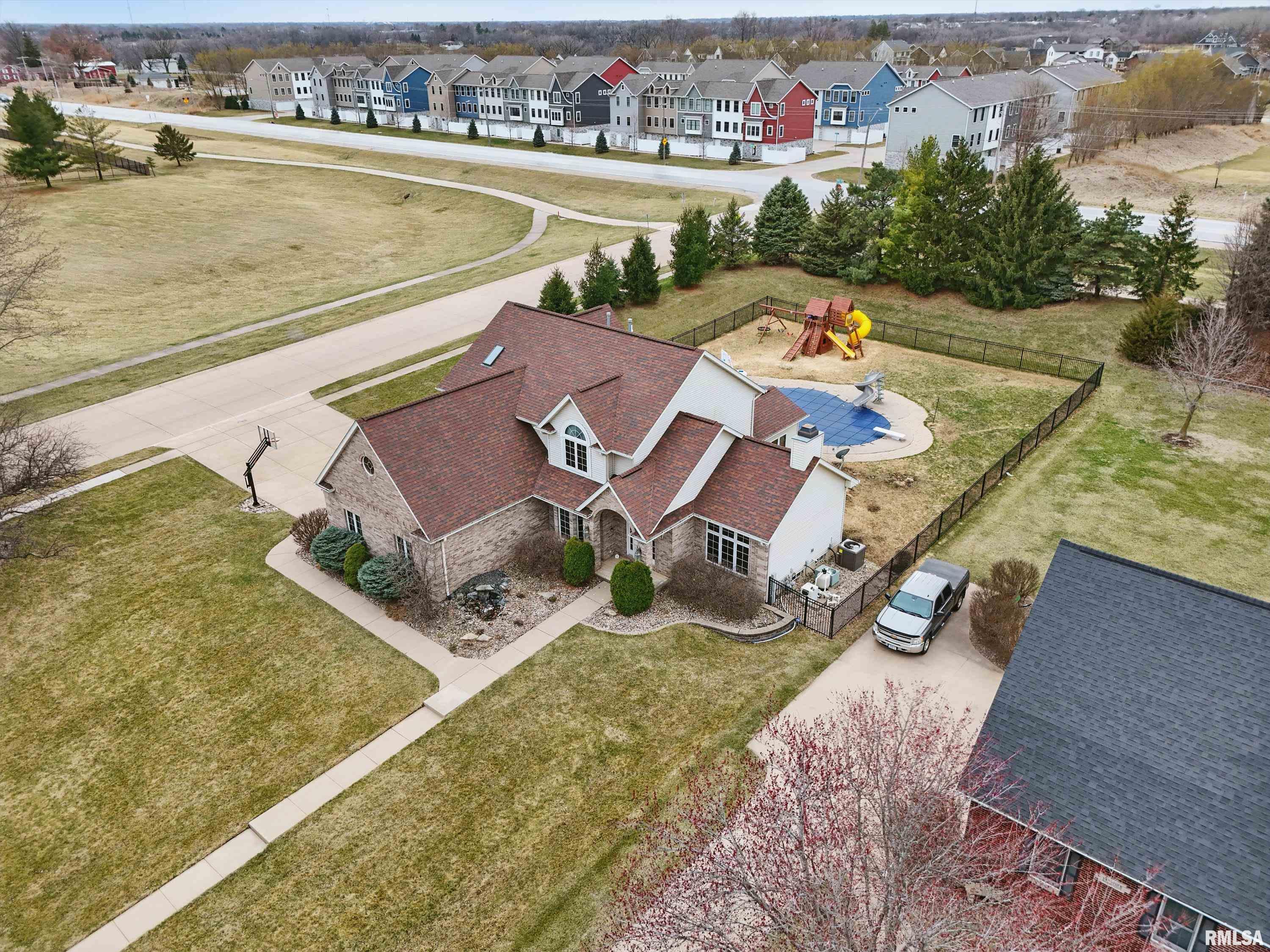 4934 Foxborough Court, Bettendorf, Iowa image 49