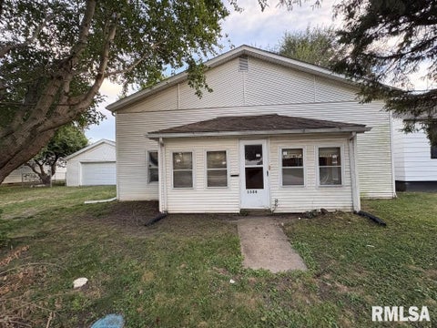 Homes For Sale - 1324 E Black Avenue<br/> Springfield, IL 62702