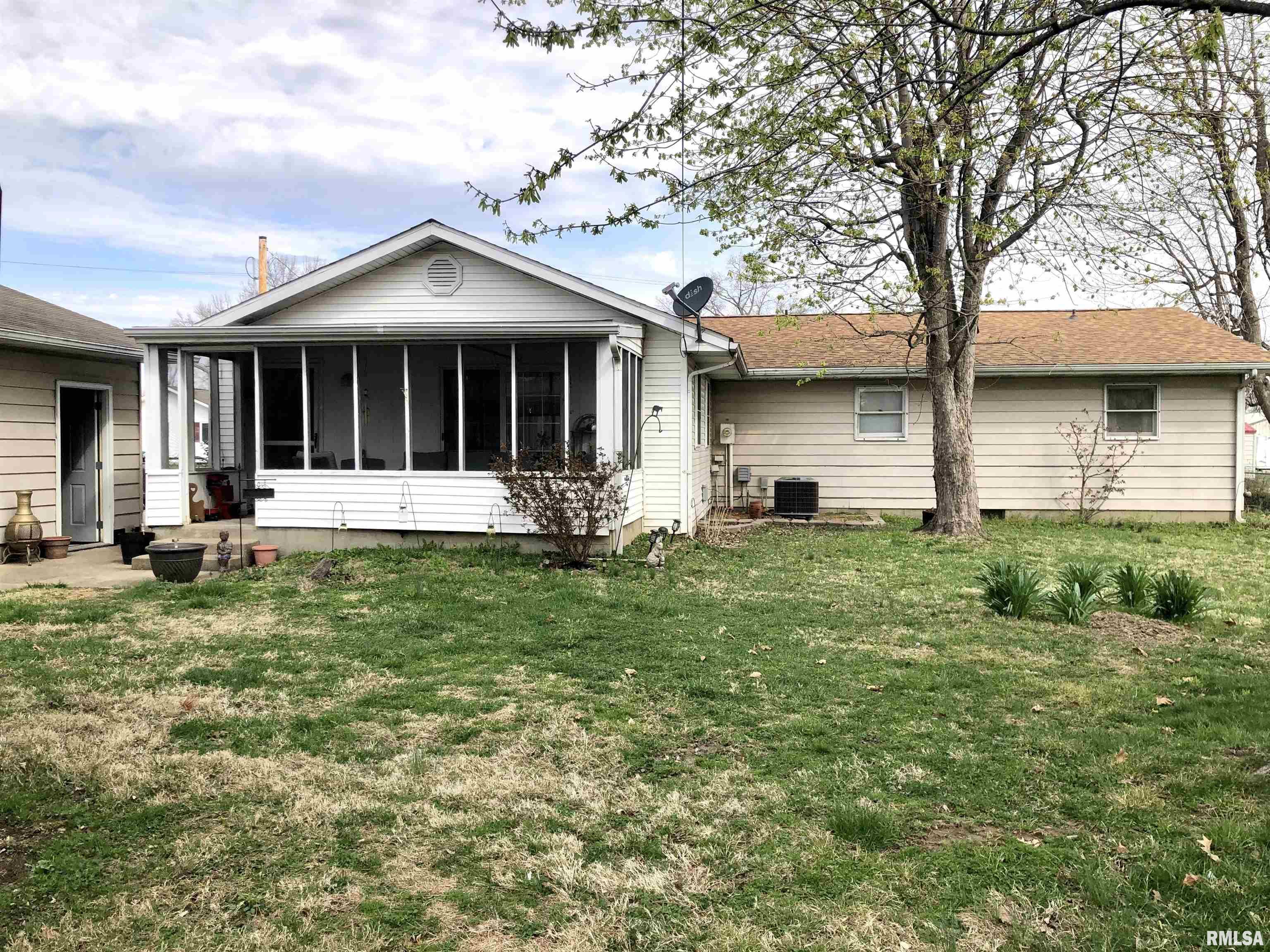 1207 E Reeves Street, Marion, Illinois image 15