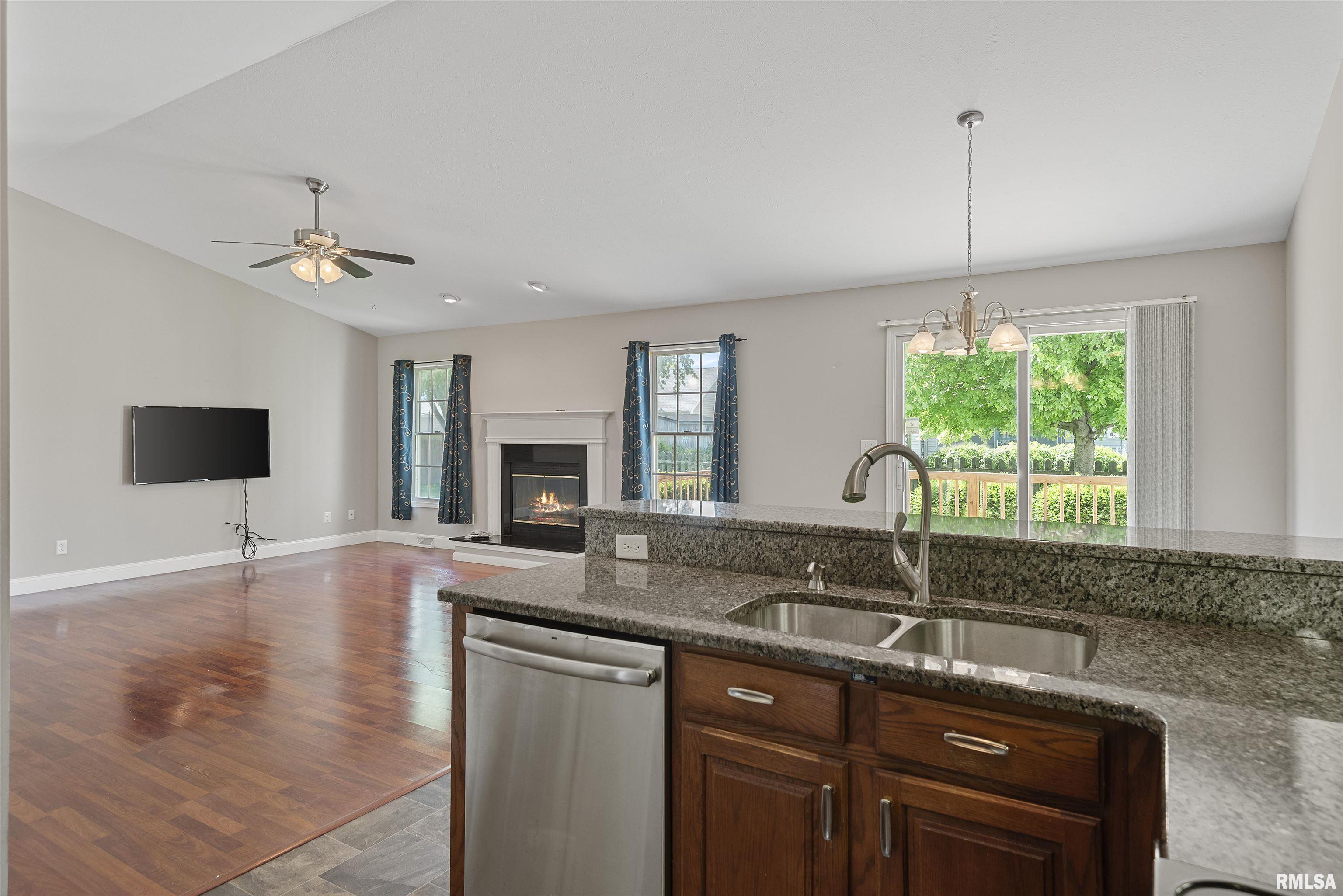 104 Messina Drive, Springfield, Illinois image 10
