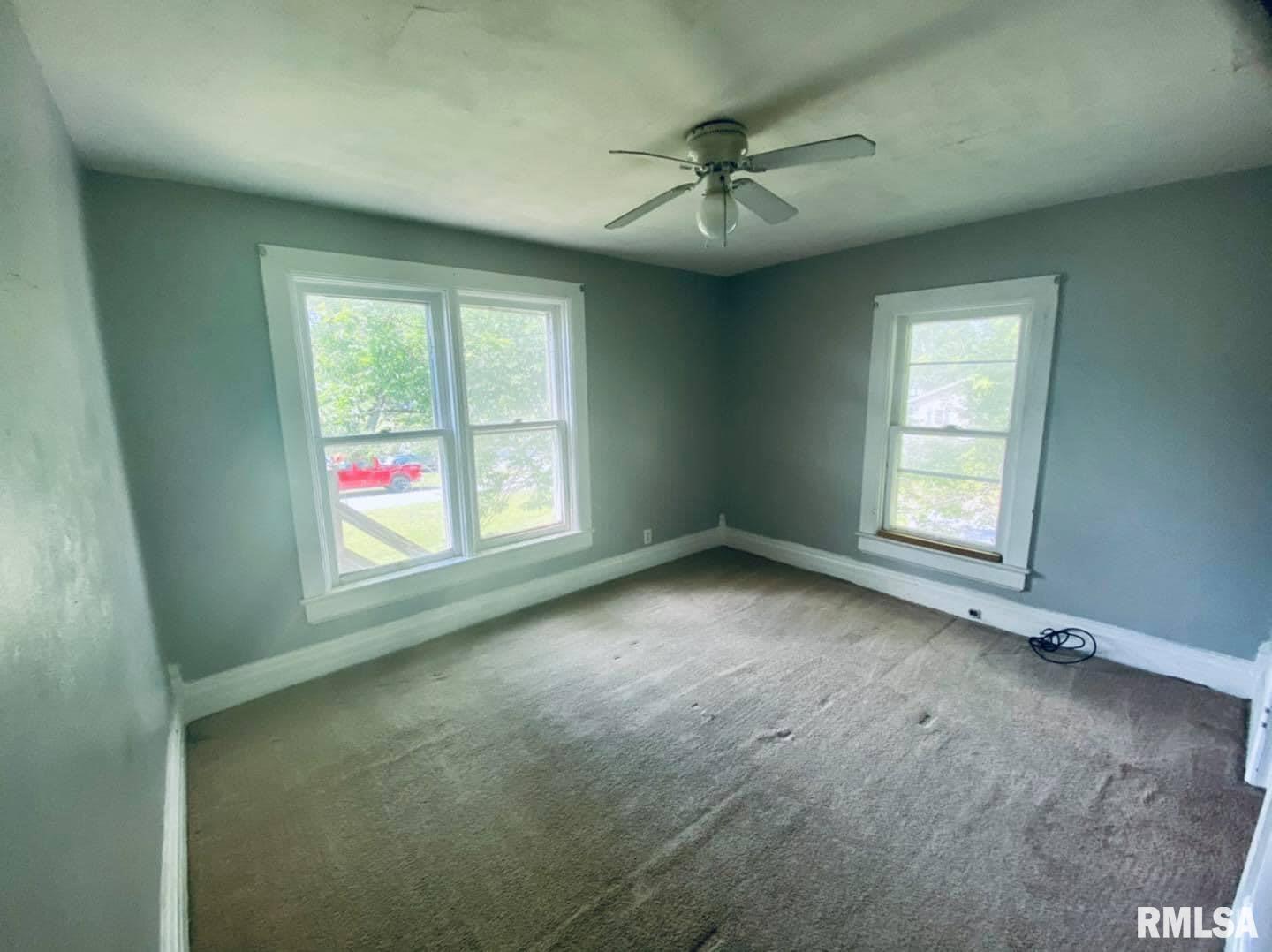 1202 17th Avenue, Viola, Illinois image 9