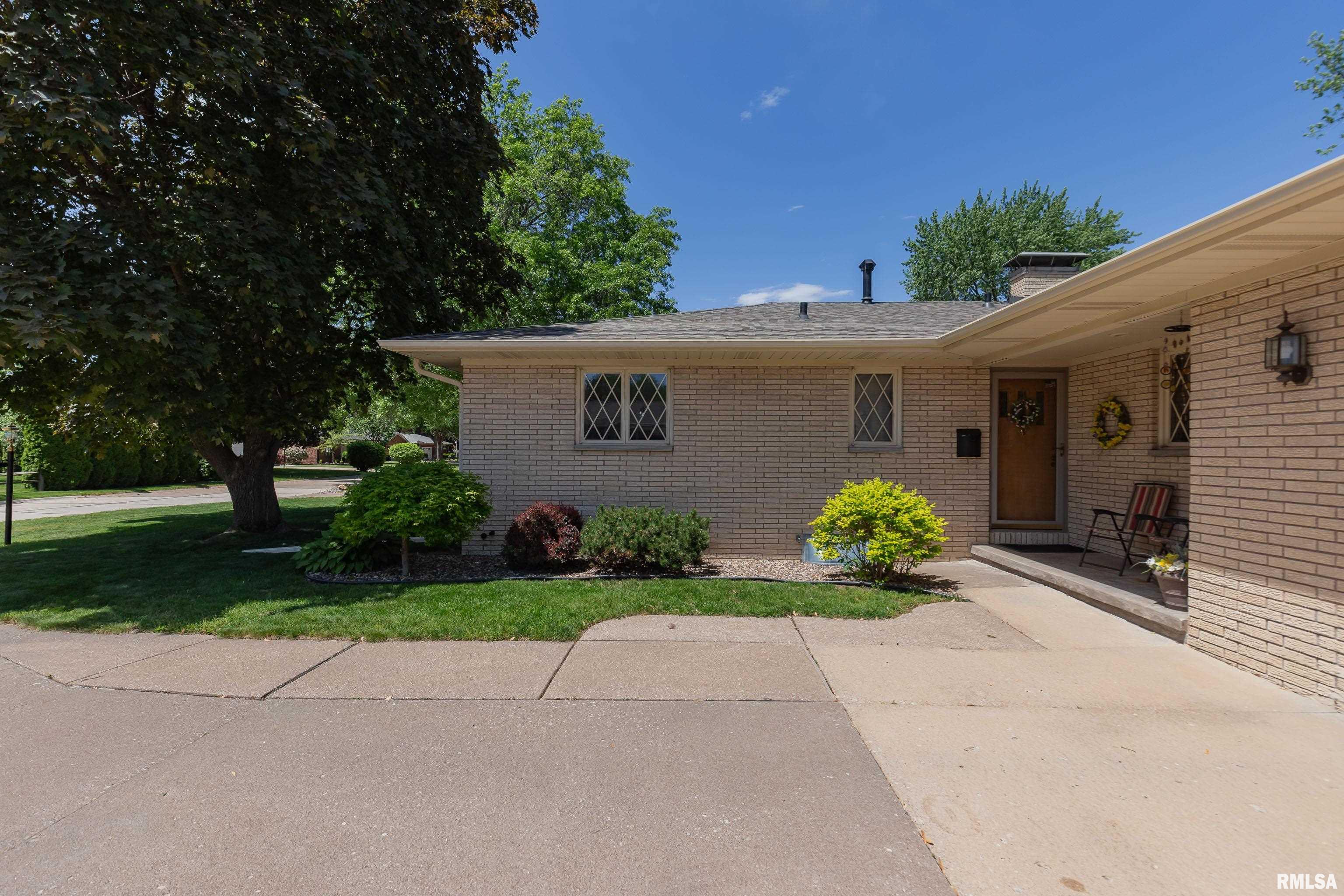 2737 28th Avenue, Rock Island, Illinois image 4