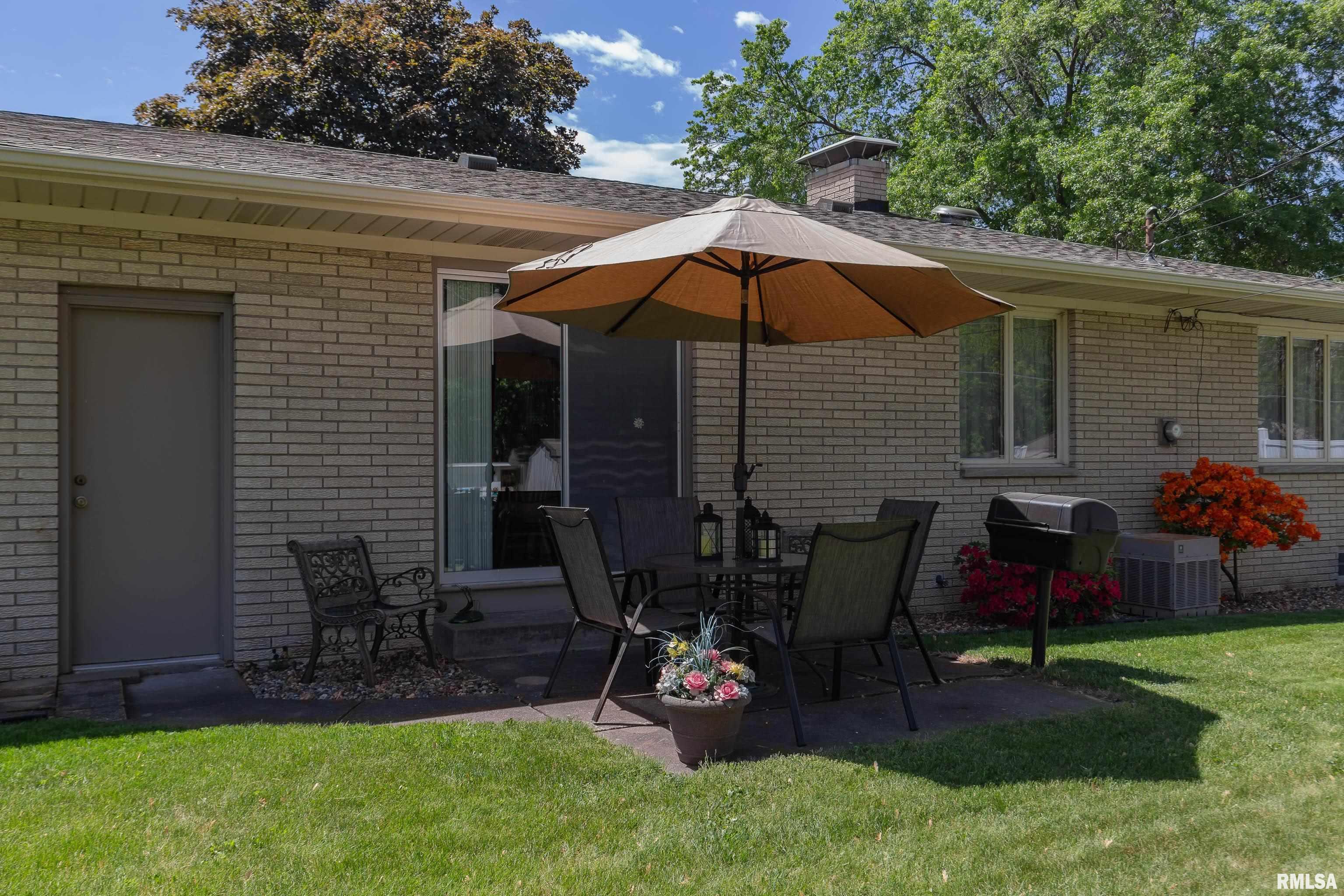 2737 28th Avenue, Rock Island, Illinois image 8