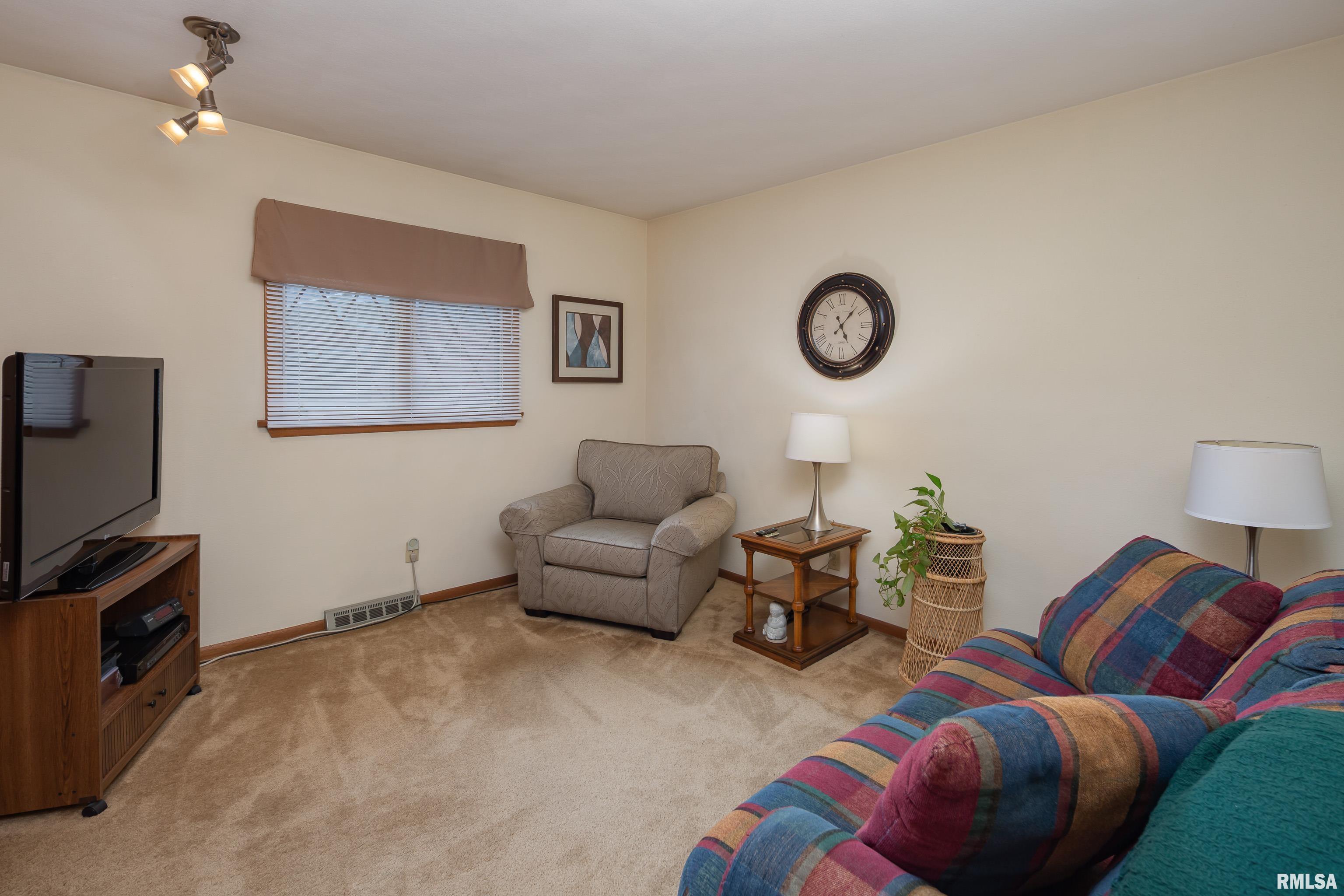 2737 28th Avenue, Rock Island, Illinois image 31
