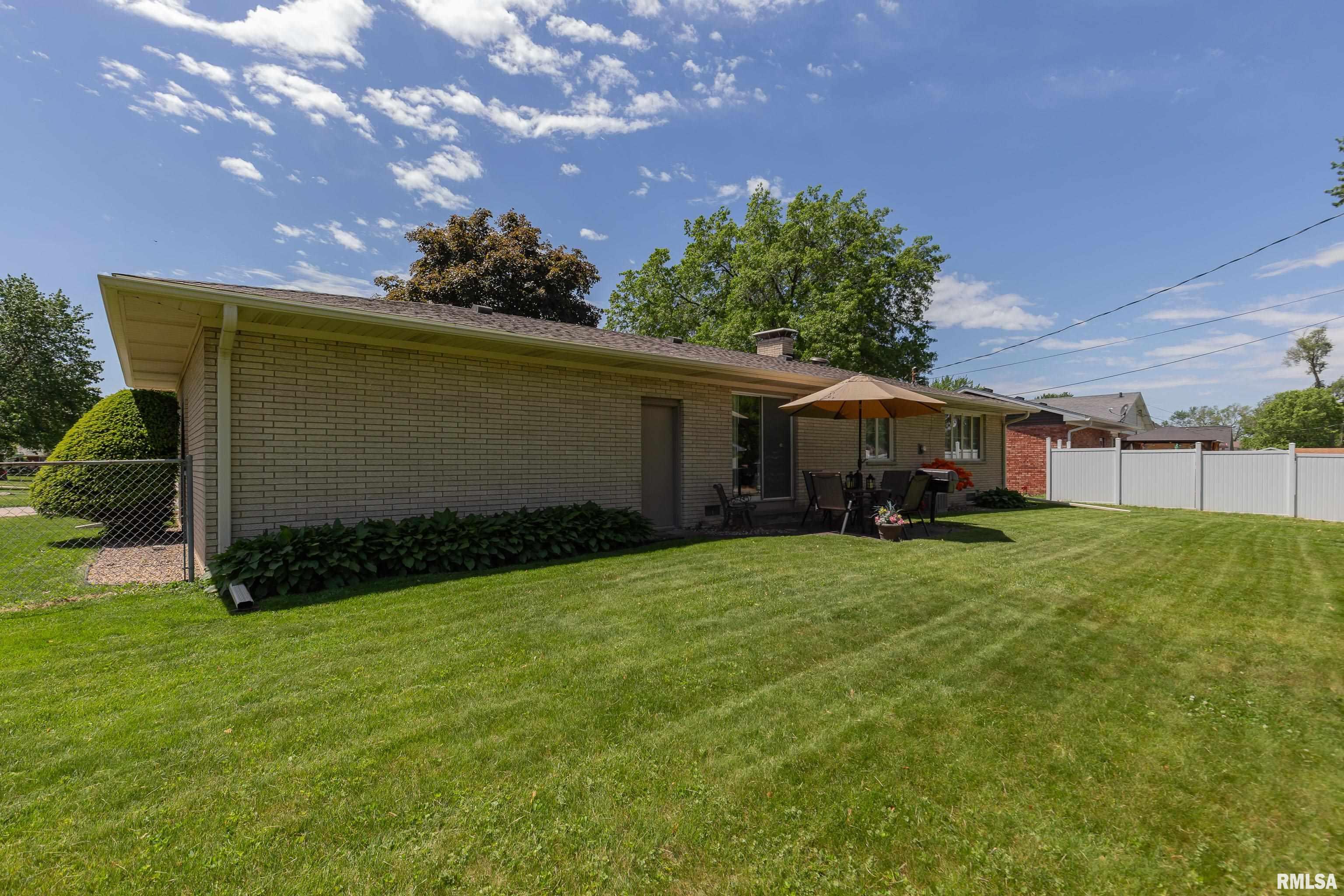 2737 28th Avenue, Rock Island, Illinois image 7