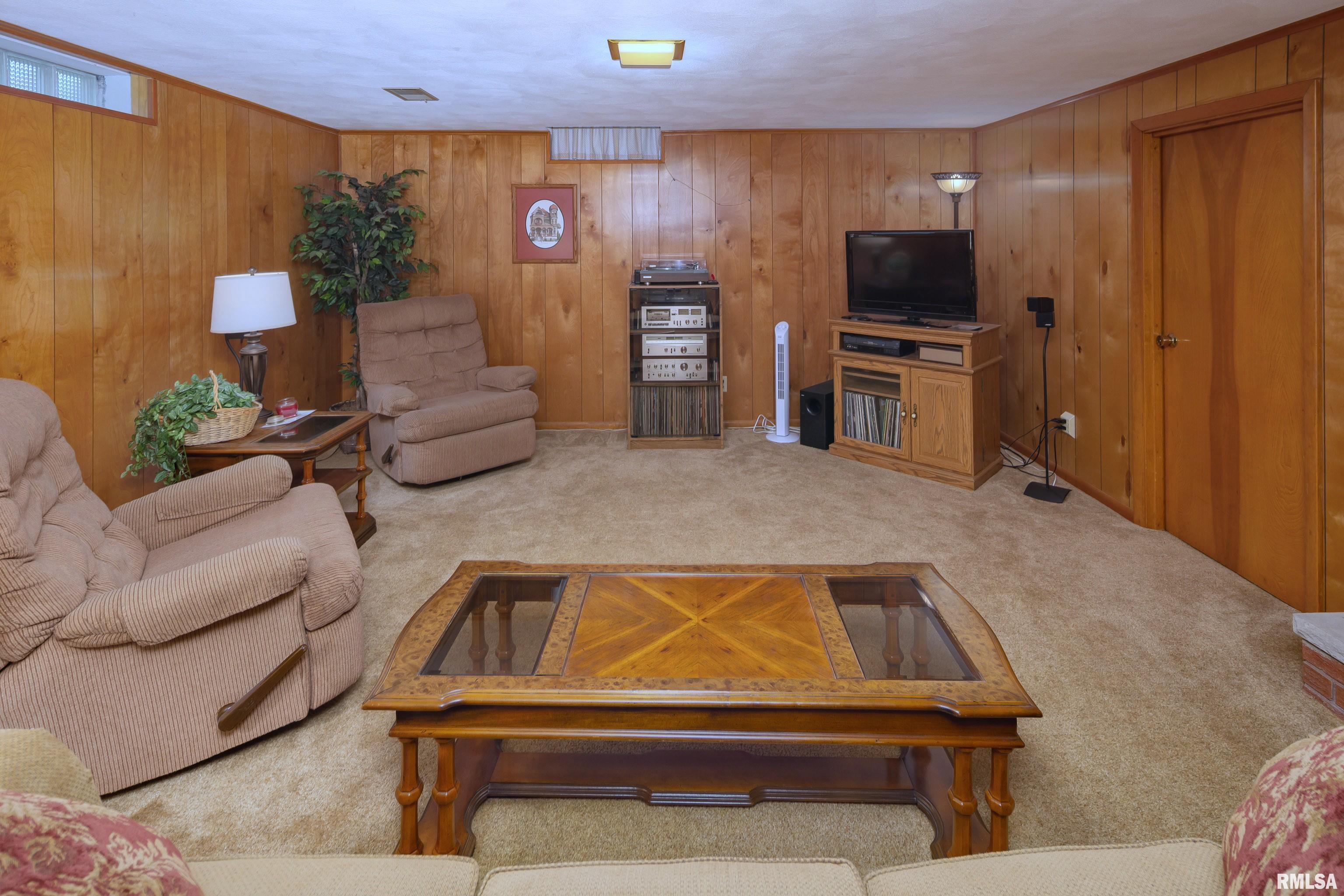 2737 28th Avenue, Rock Island, Illinois image 37