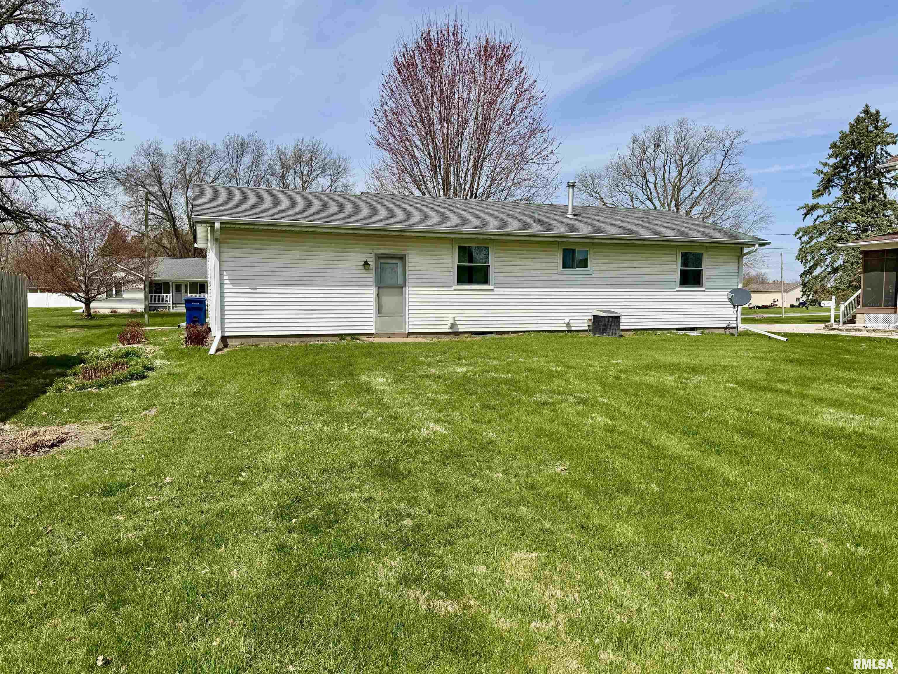 620 NE 3rd Avenue, Aledo, Illinois image 18