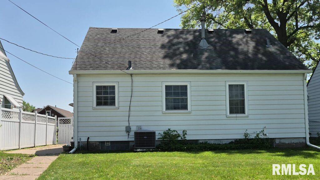 2124 E Lombard Street, Davenport, Iowa image 15
