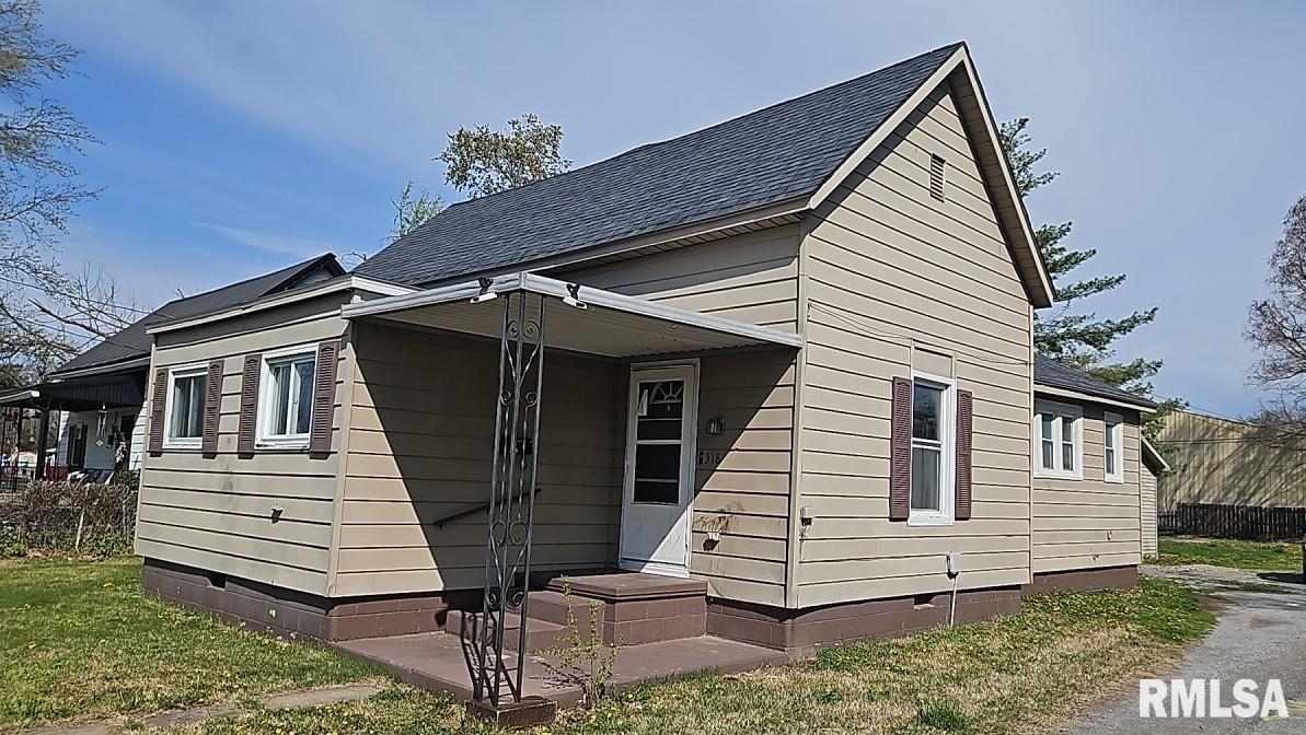 318 W Raymond Street, Harrisburg, Illinois image 2