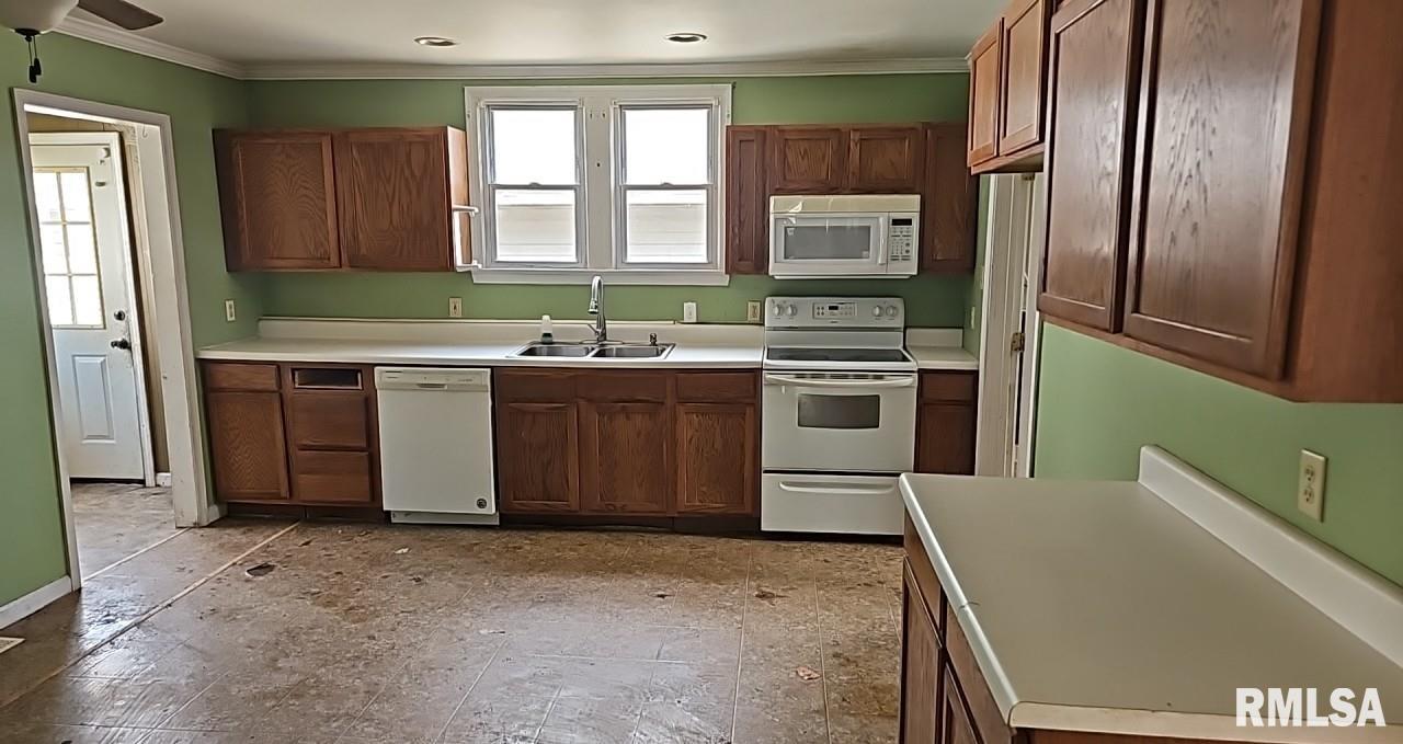 318 W Raymond Street, Harrisburg, Illinois image 12
