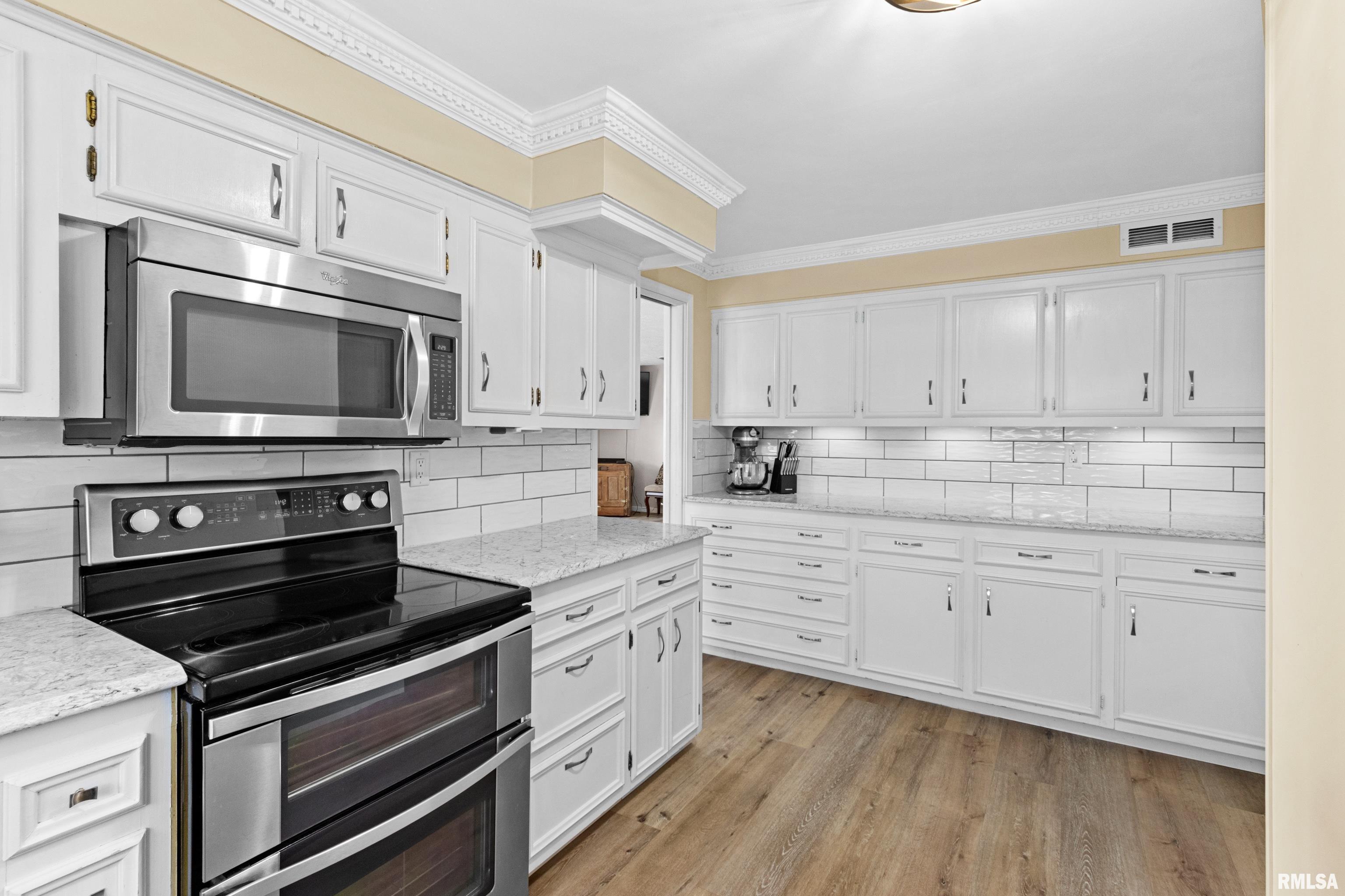 416 Highview Road, East Peoria, Illinois image 25
