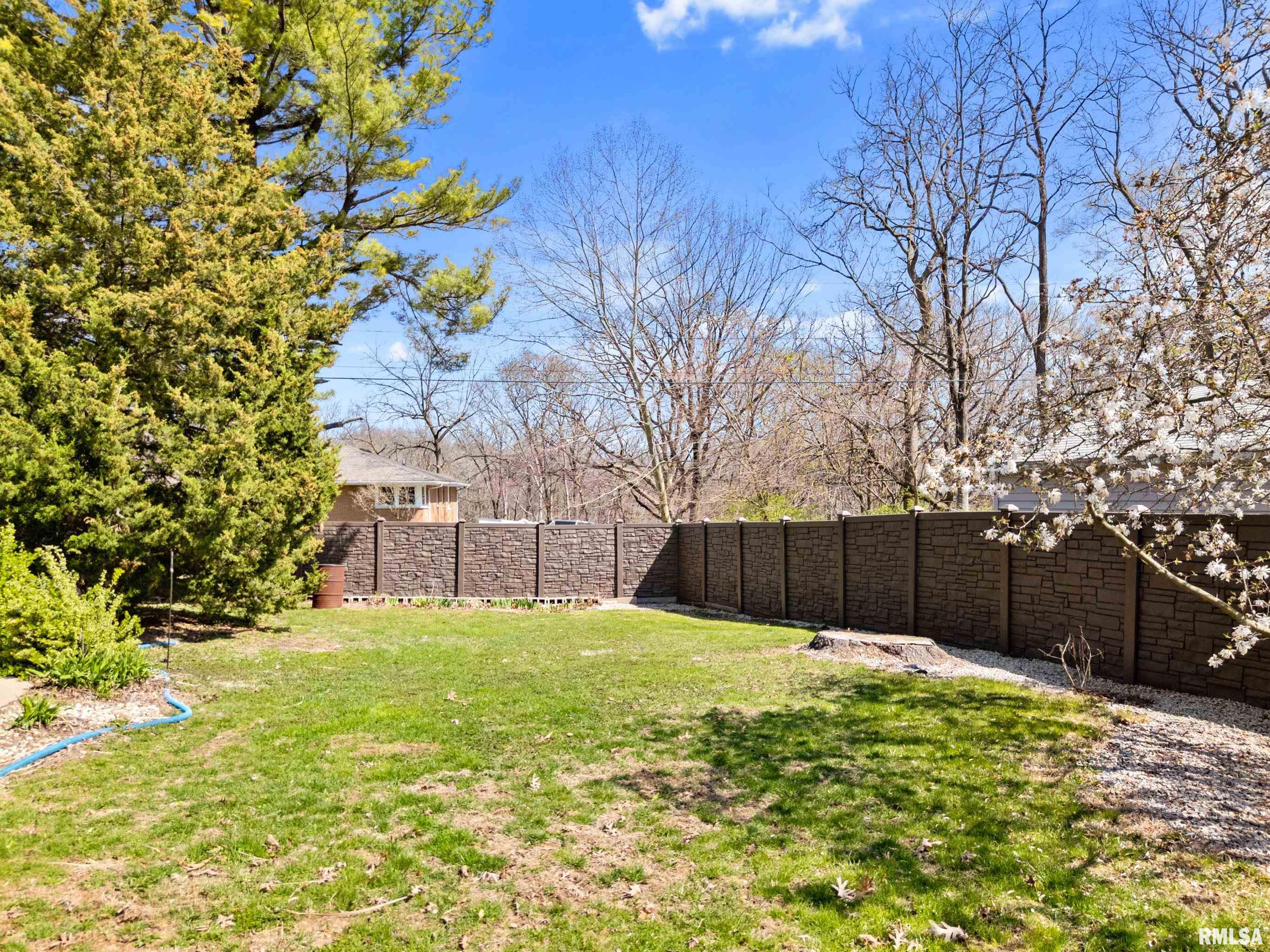 416 Highview Road, East Peoria, Illinois image 15