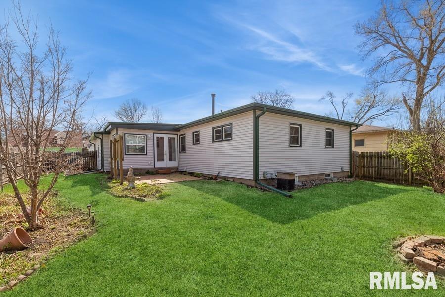 2212 25th Street, Rock Island, Illinois image 2