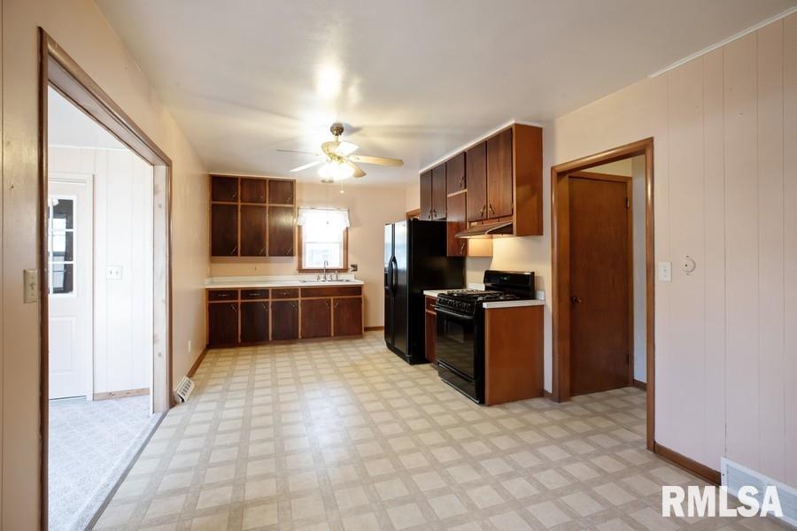 2212 25th Street, Rock Island, Illinois image 6