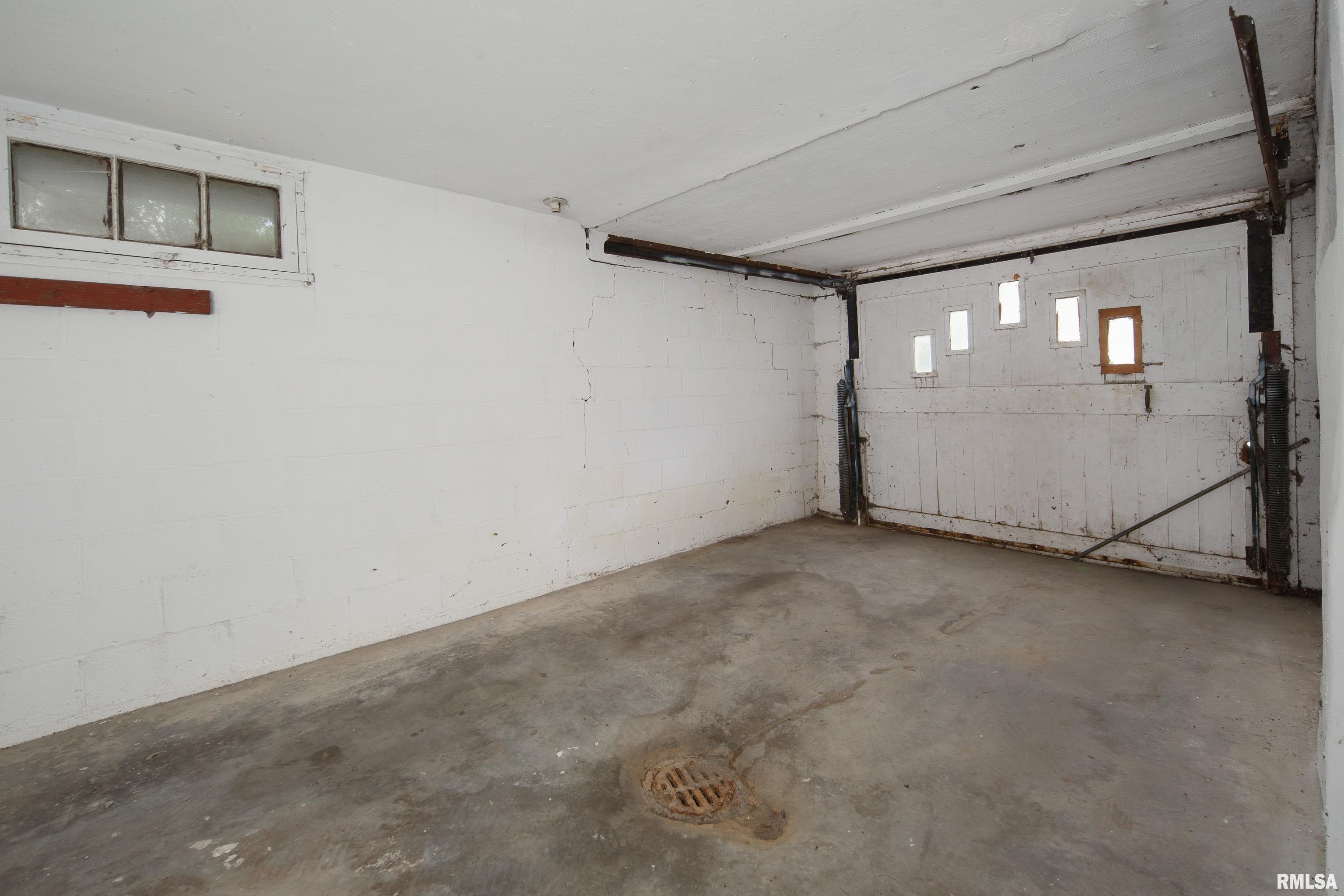 815 Esplanade Avenue, Davenport, Iowa image 34