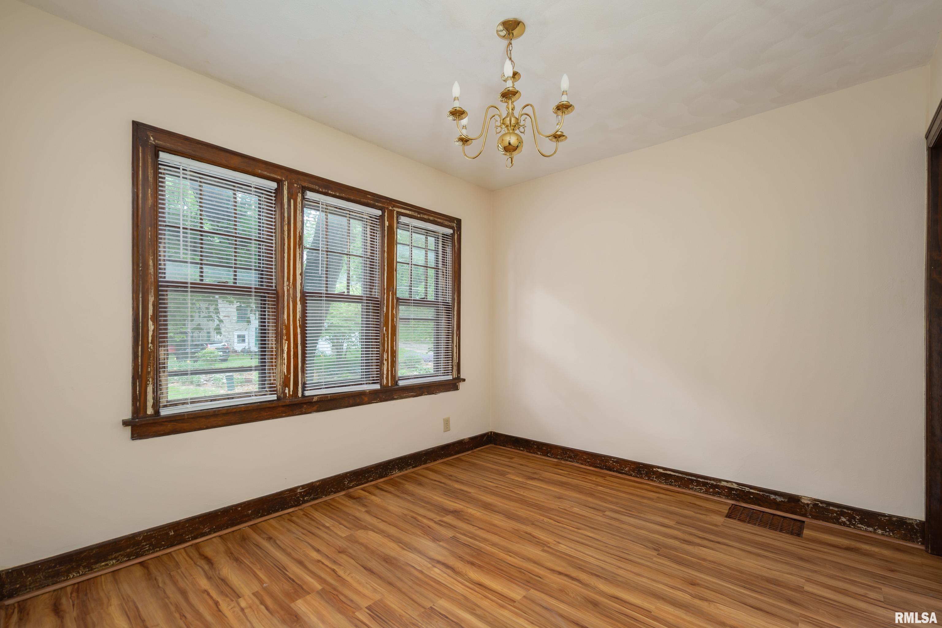 815 Esplanade Avenue, Davenport, Iowa image 11