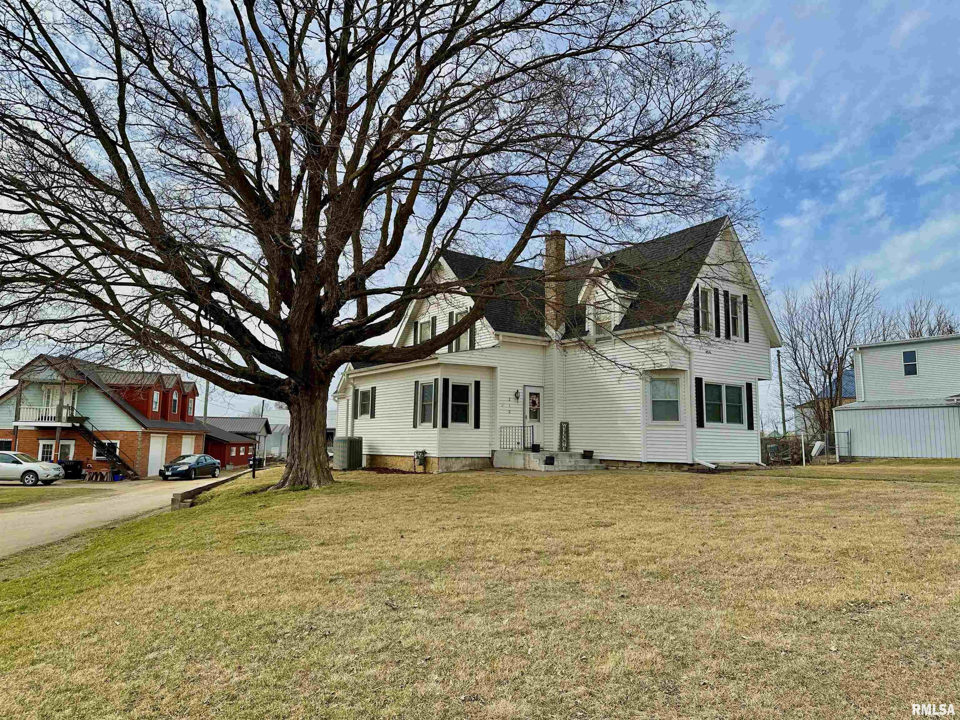 210 Ferry Road, Miles, Iowa image 1