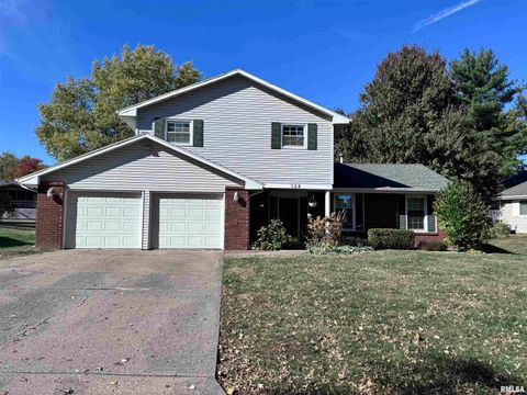 Homes For Sale - 524 Meadow Drive<br/> Macomb, IL 61455