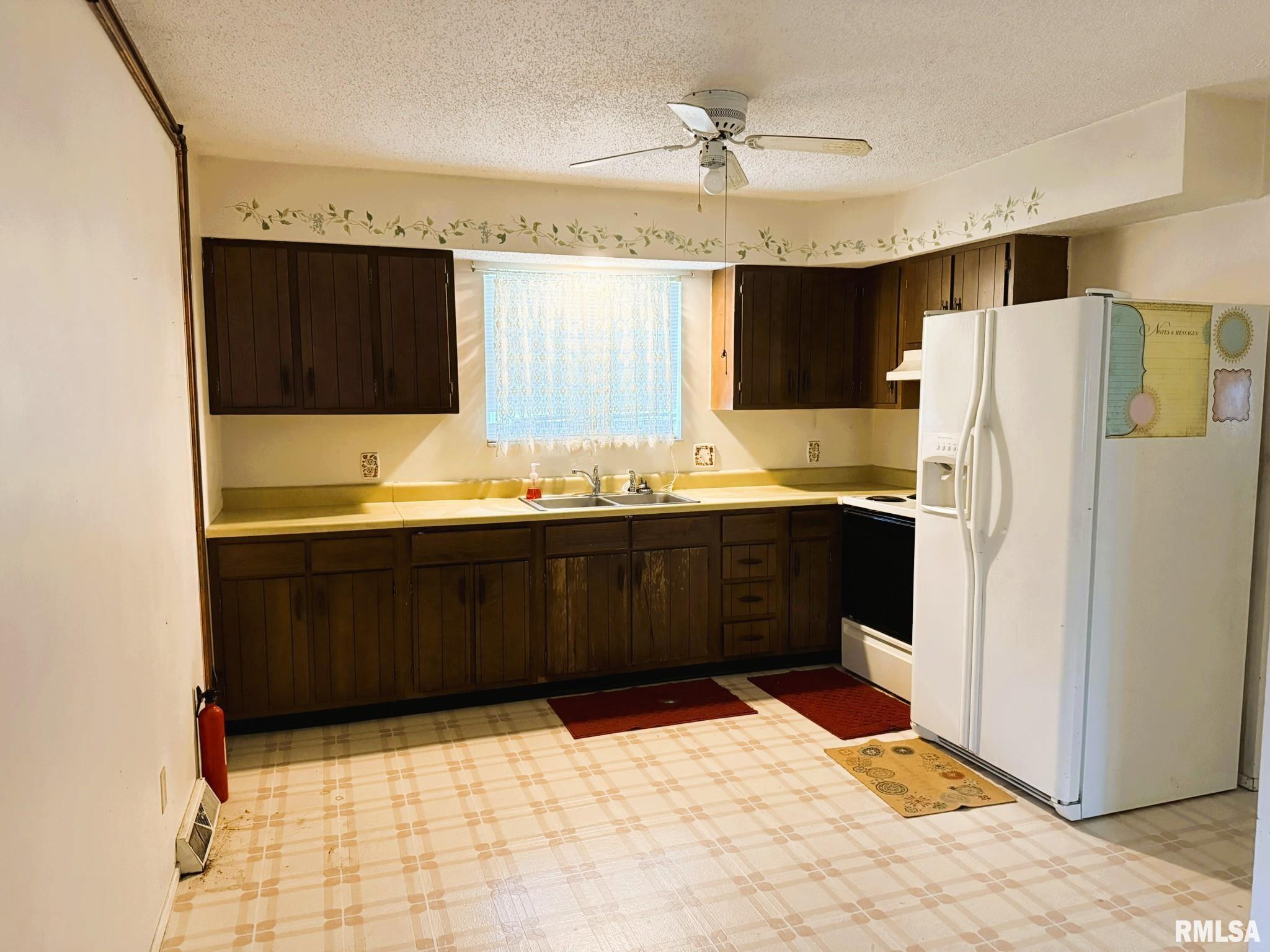 2521 Burton Drive, Springfield, Illinois image 9