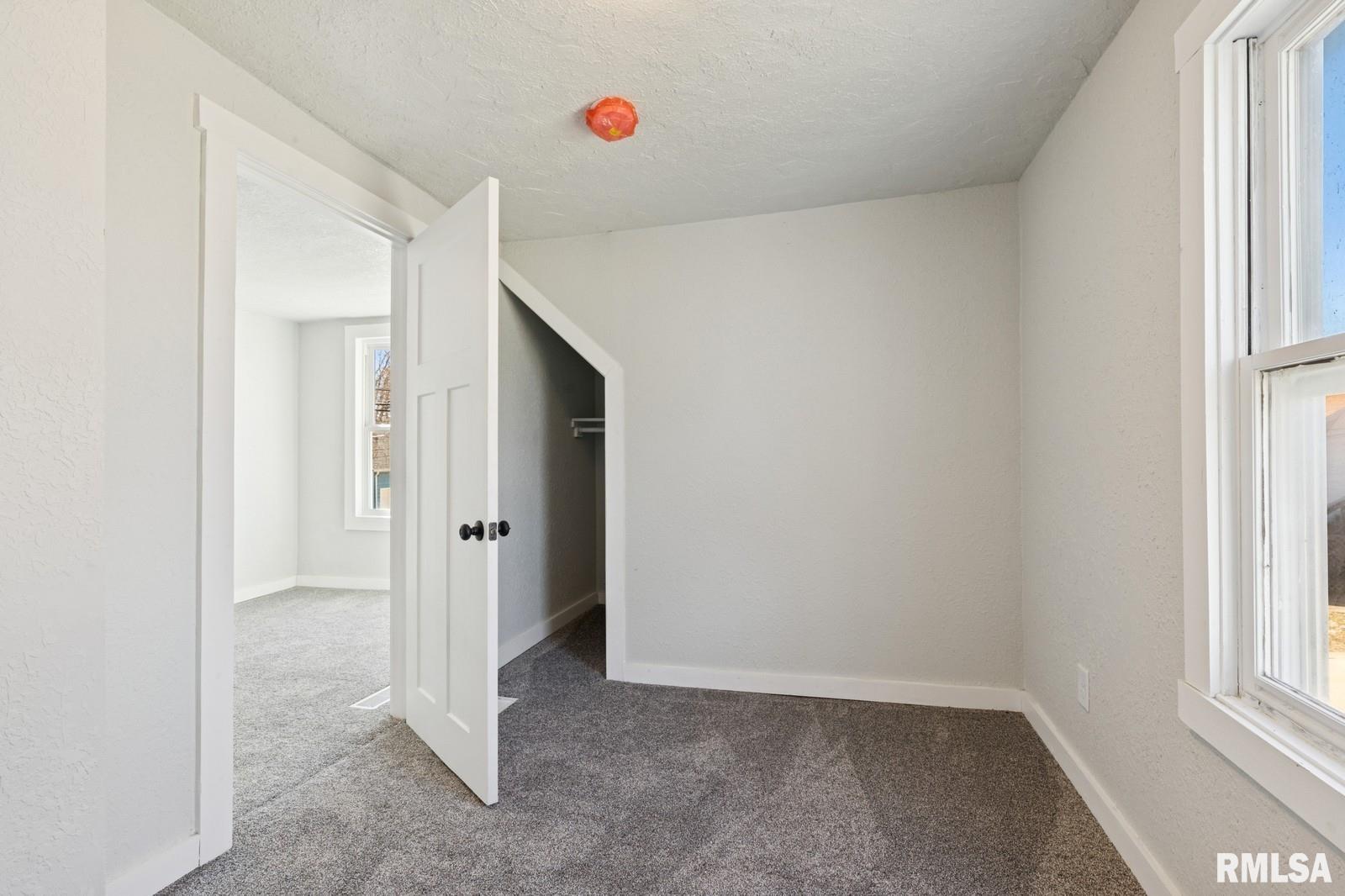 2503 Bellevue Avenue, Bettendorf, Iowa image 25