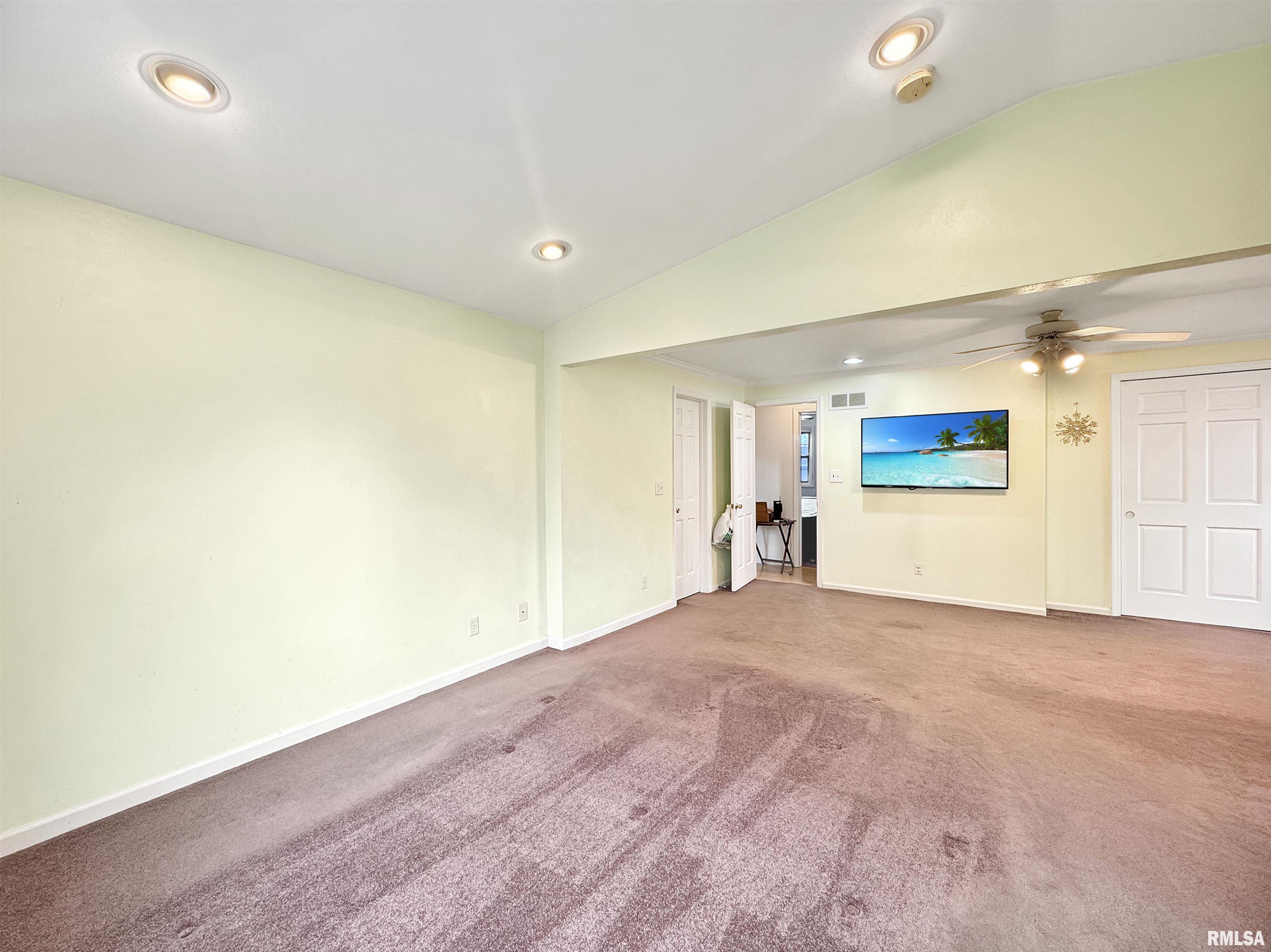 4602 W Lynnhurst Drive, Peoria, Illinois image 17