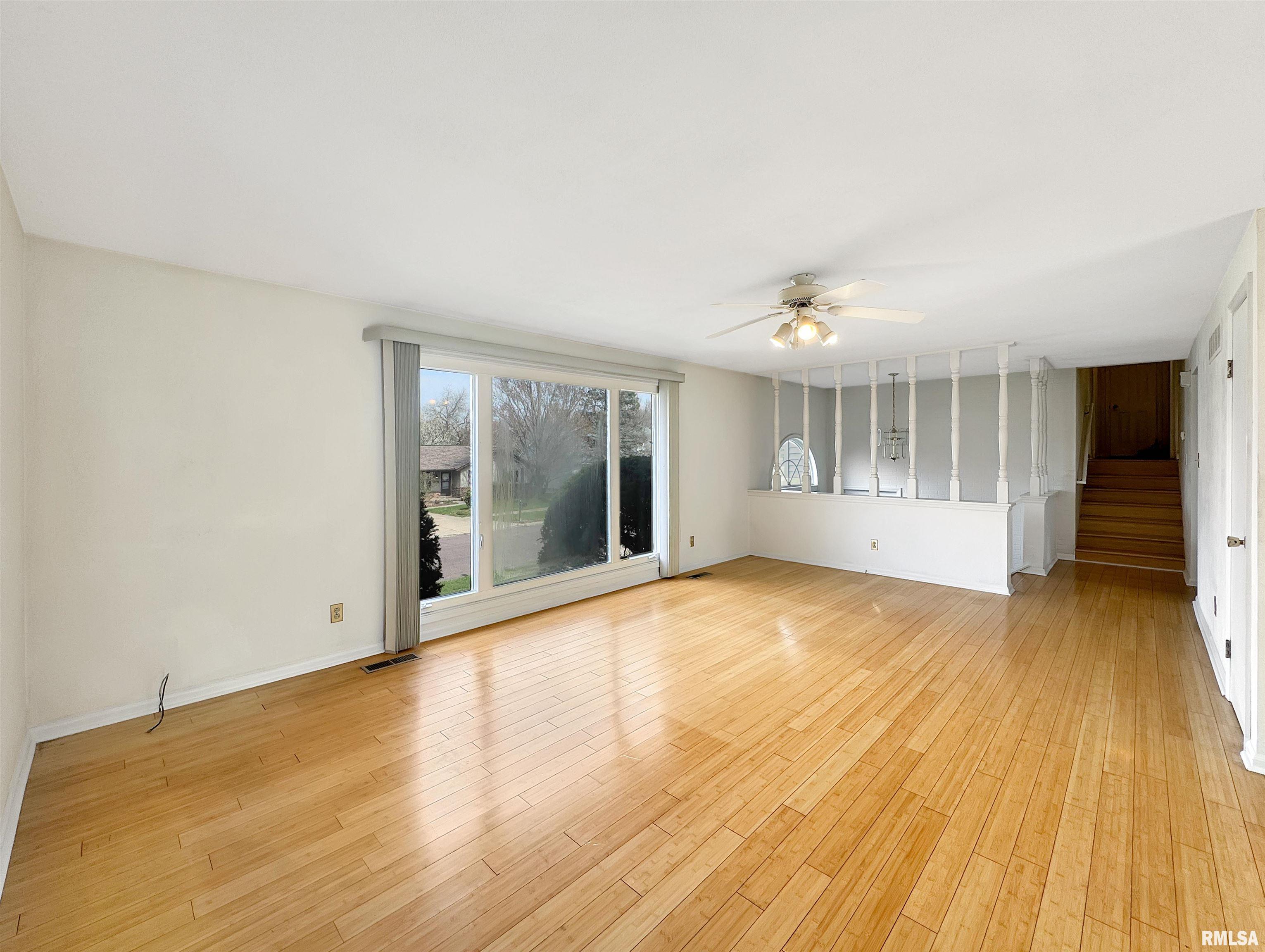 4602 W Lynnhurst Drive, Peoria, Illinois image 6