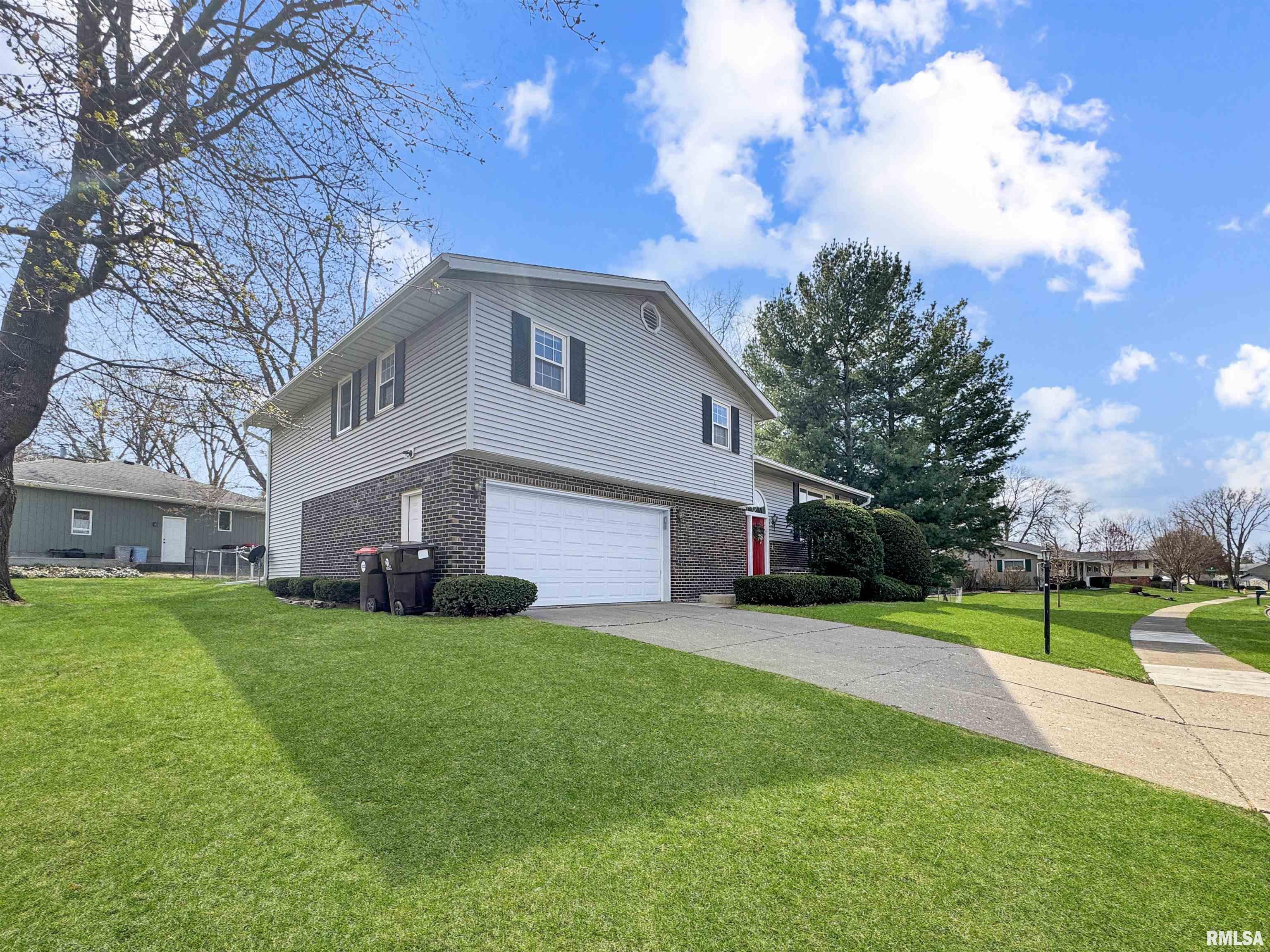 4602 W Lynnhurst Drive, Peoria, Illinois image 2