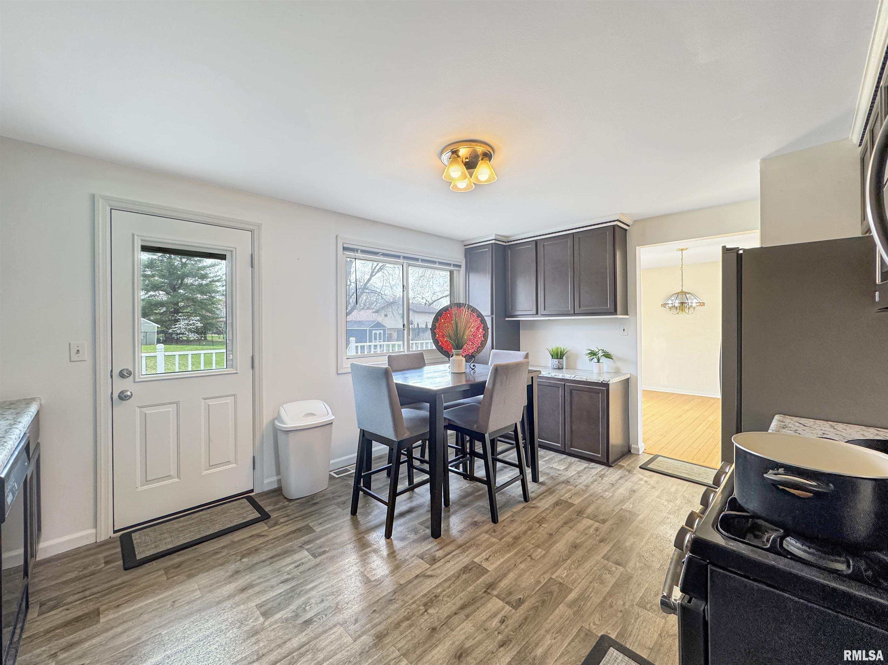 4602 W Lynnhurst Drive, Peoria, Illinois image 12