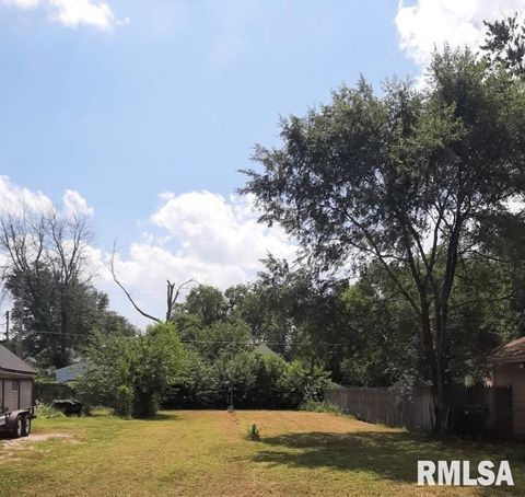 Vacant Land For Sale - 226 Herget Street<br/> Tazewell County, Pekin, IL 61554