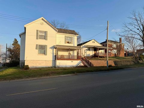 Homes For Sale - 312 N Main Street<br/> Saline County, Harrisburg, IL 62946