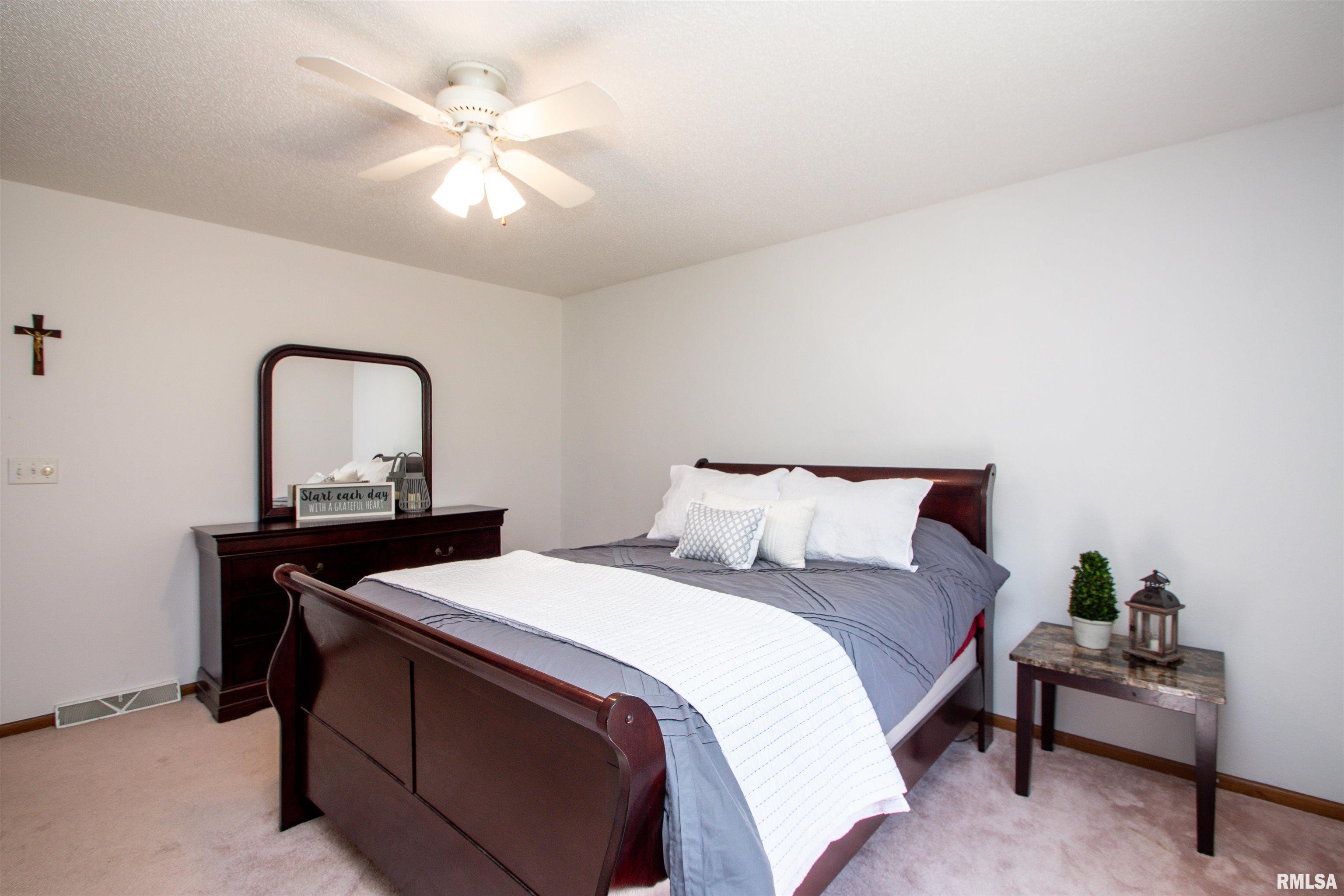 445 Pleasant View Circle, Dahinda, Illinois image 15