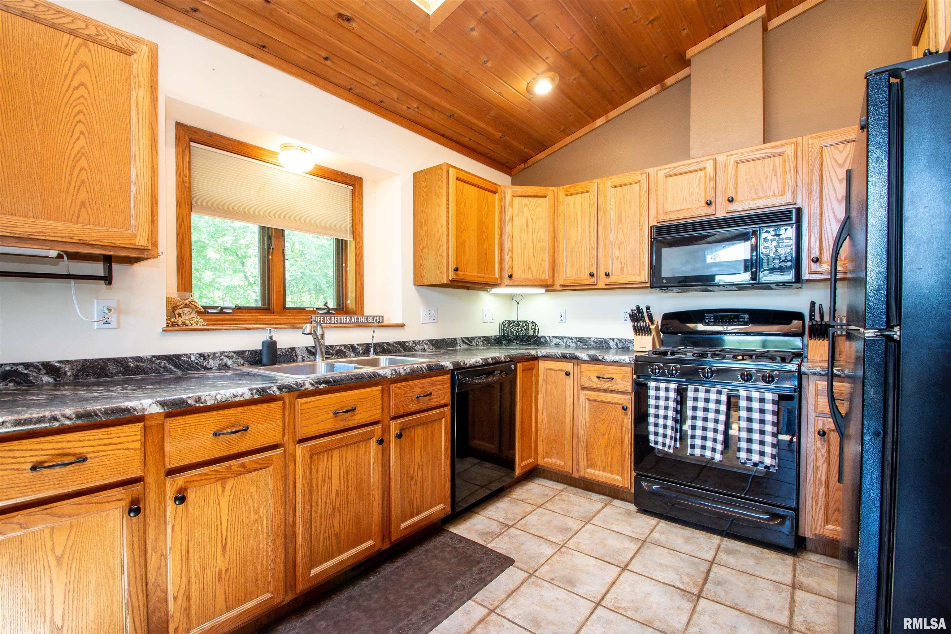 445 Pleasant View Circle, Dahinda, Illinois image 12