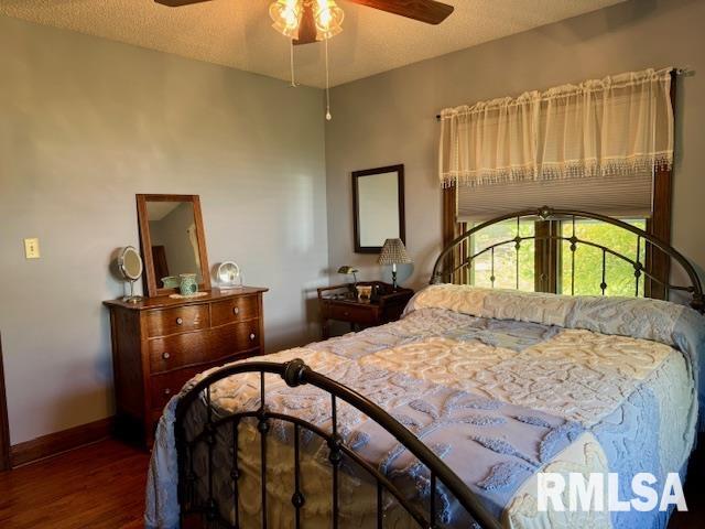 256 Thorwaldsen Place, Clinton, Iowa image 16