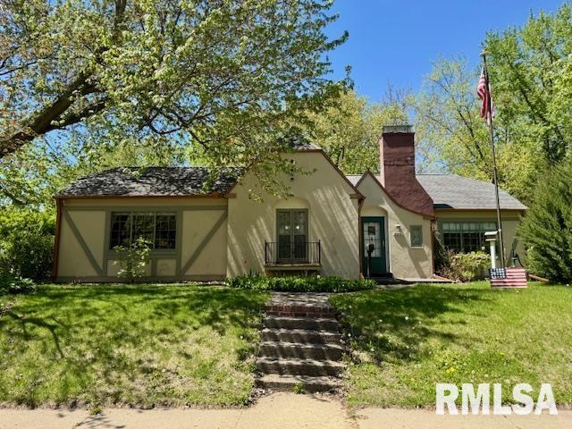 256 Thorwaldsen Place, Clinton, Iowa image 1