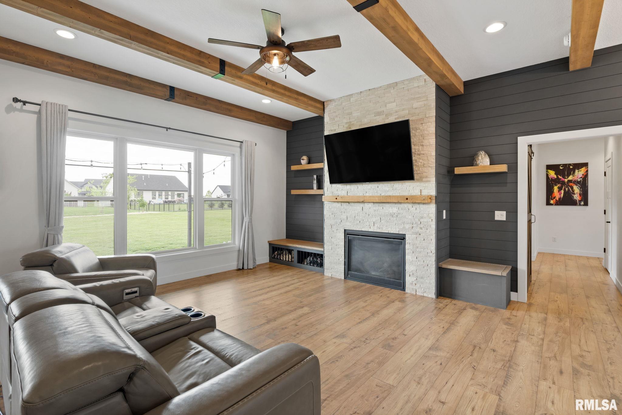 5816 Willmeyer Drive, Bettendorf, Iowa image 7