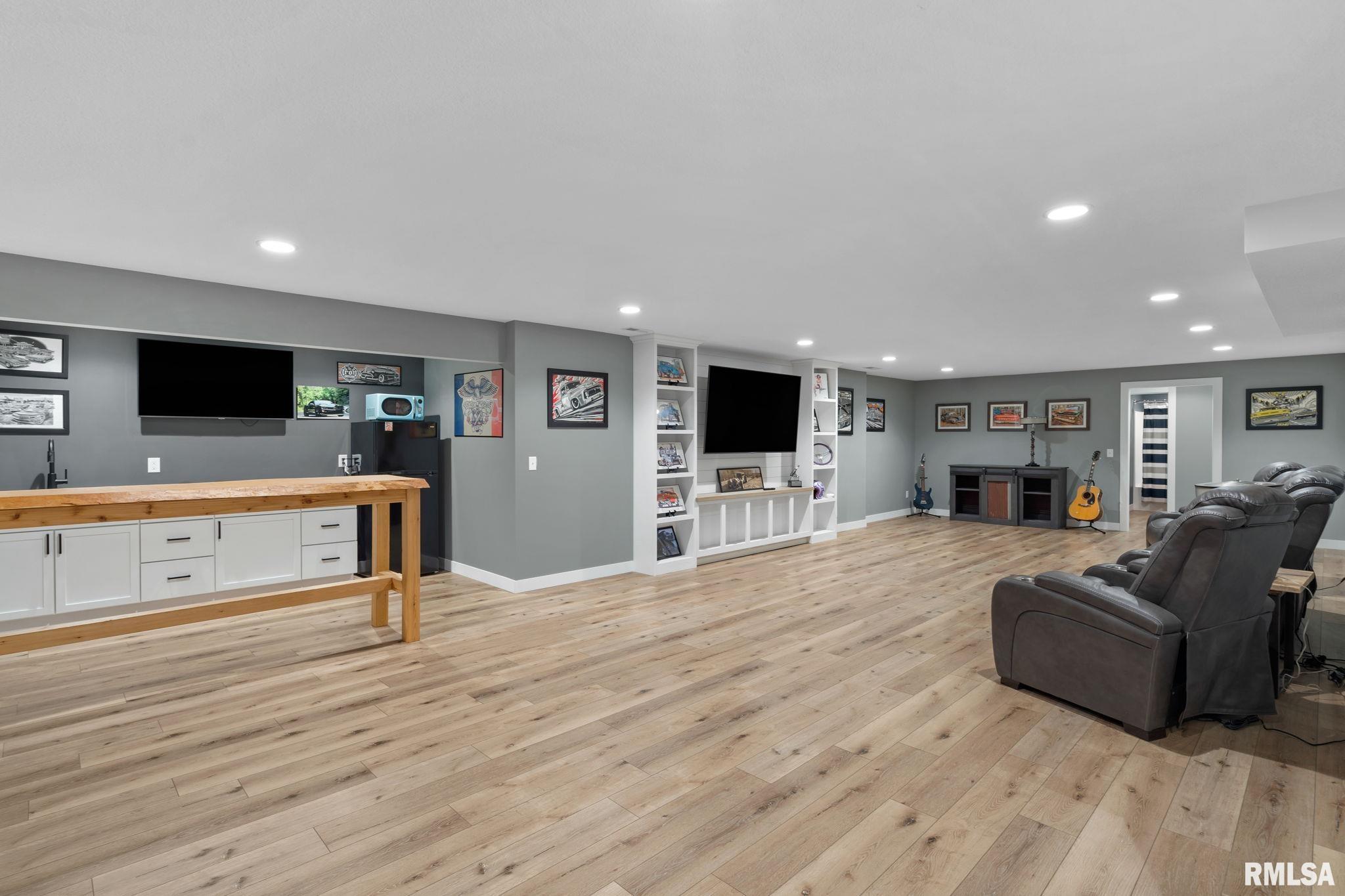 5816 Willmeyer Drive, Bettendorf, Iowa image 32