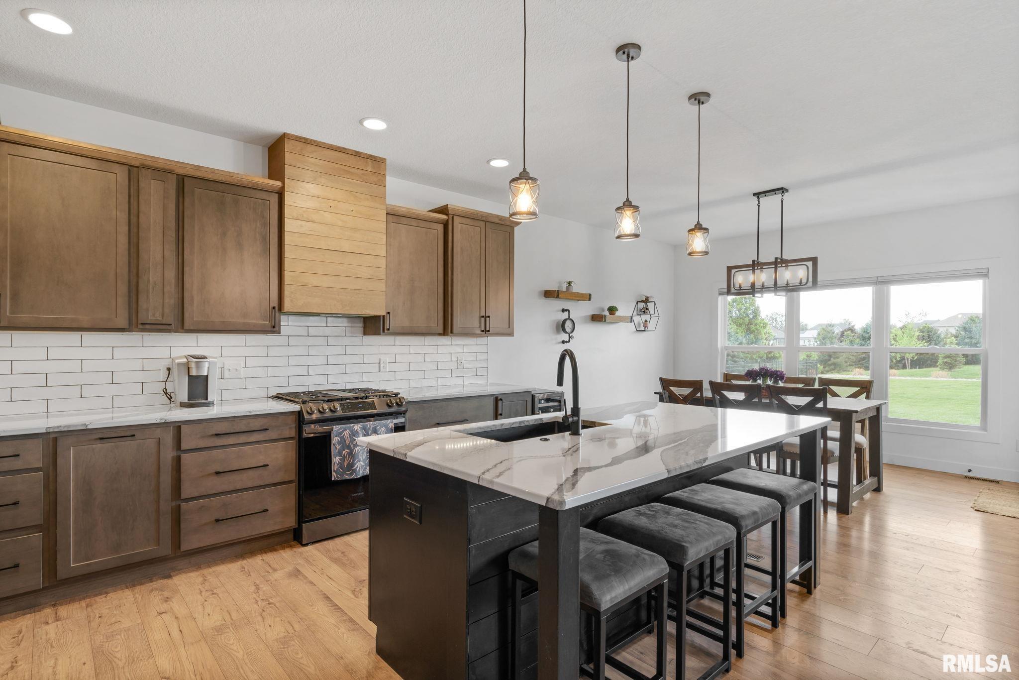 5816 Willmeyer Drive, Bettendorf, Iowa image 14