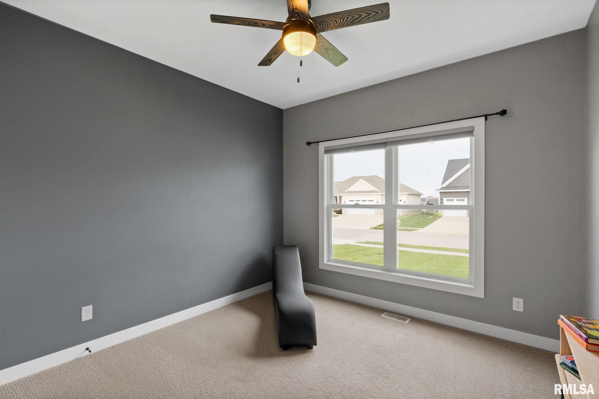 5816 Willmeyer Drive, Bettendorf, Iowa image 28