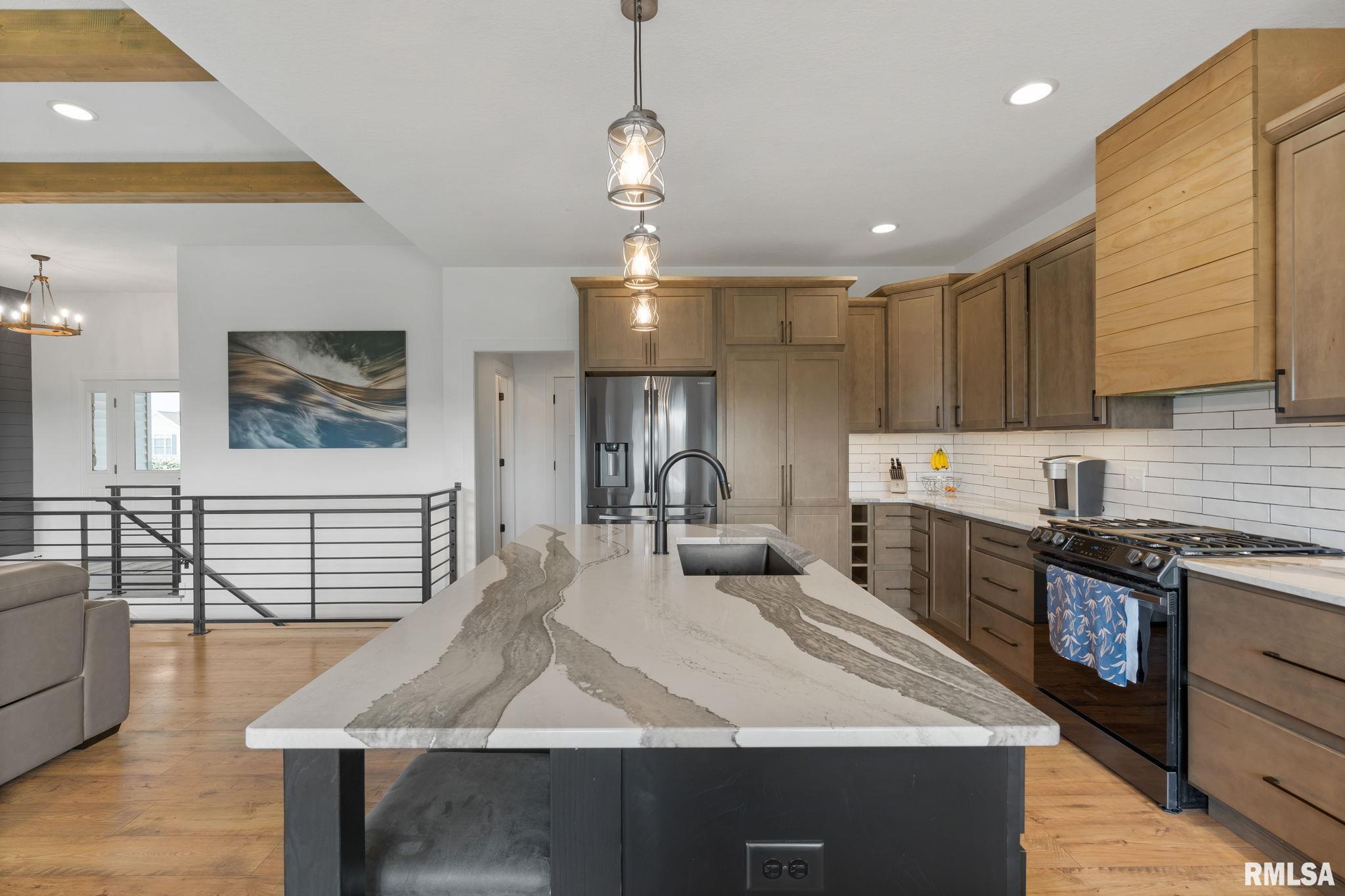5816 Willmeyer Drive, Bettendorf, Iowa image 10