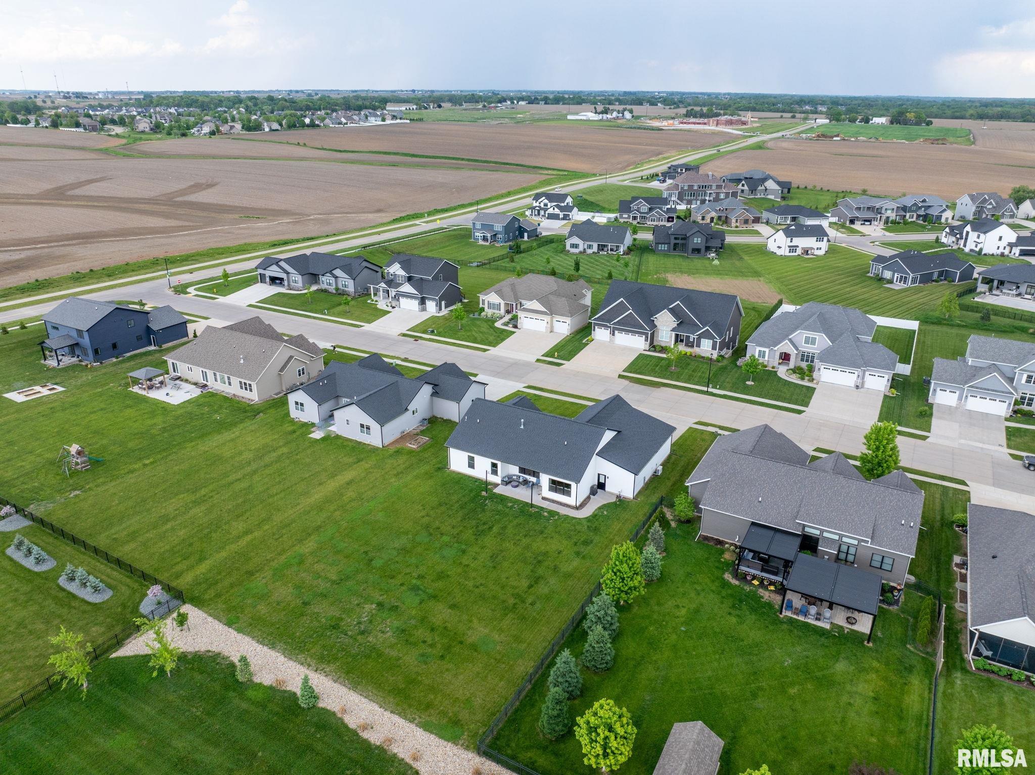5816 Willmeyer Drive, Bettendorf, Iowa image 41