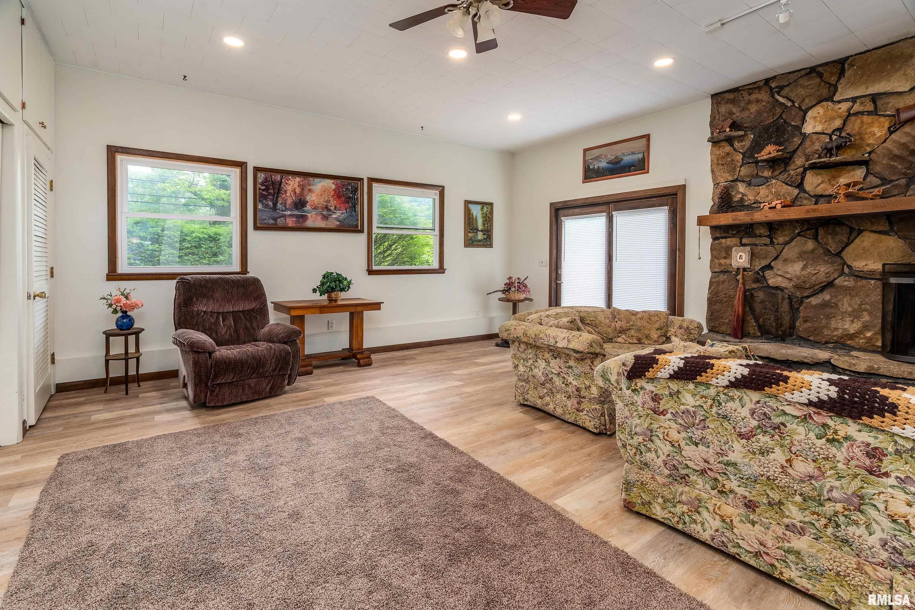 1016 S Giant City Road, Carbondale, Illinois image 18