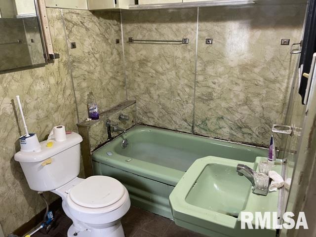 1437 E Division Street, Decatur, Illinois image 11