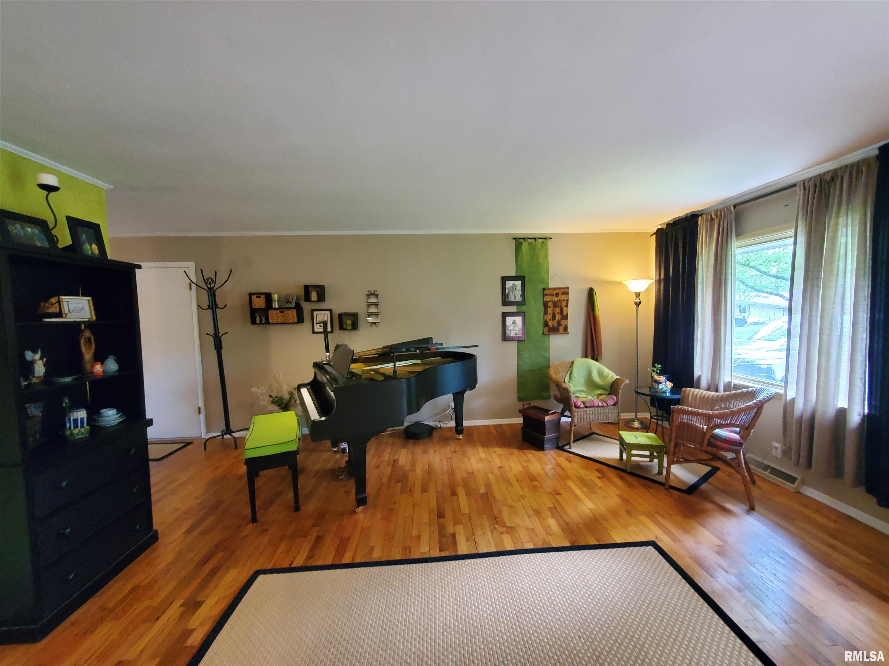 606 S Skyline Drive, Carbondale, Illinois image 9