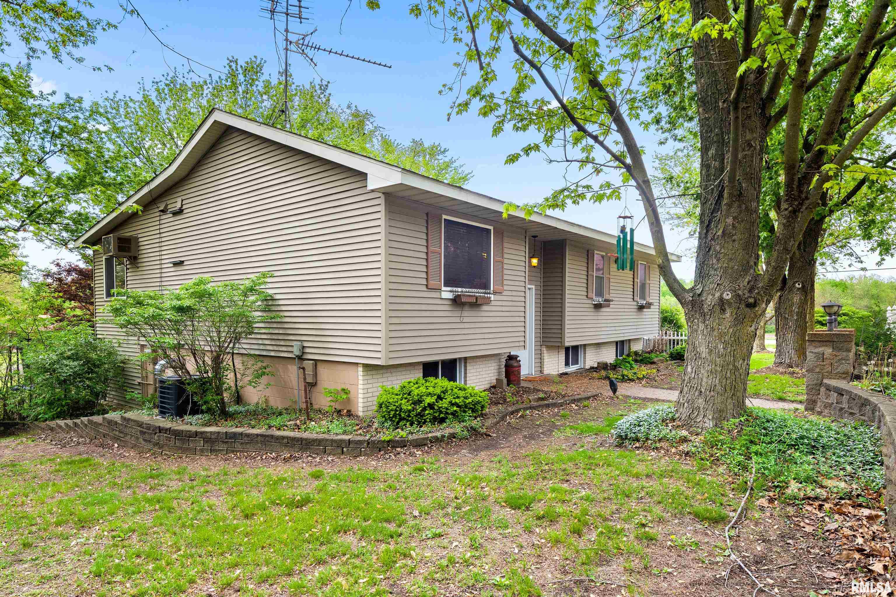 104 S Dutchland Estate Road, Havana, Illinois image 2