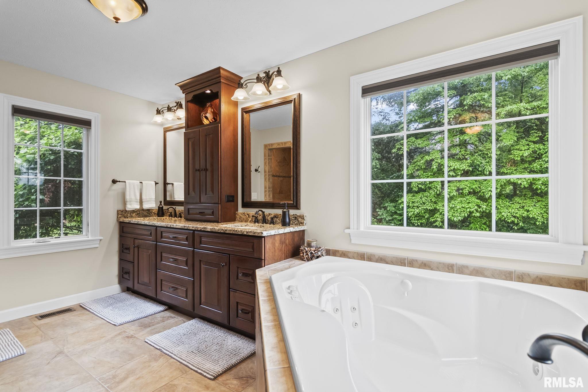 17 Oak Lane, Springfield, Illinois image 25