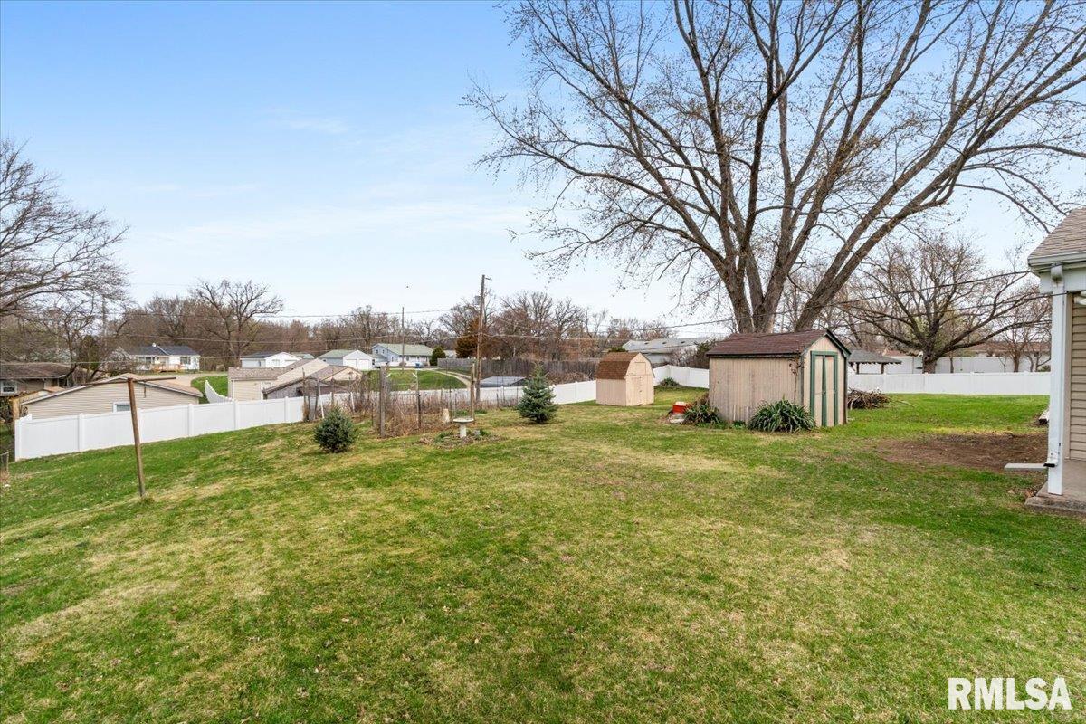817 8th Avenue, Silvis, Illinois image 39
