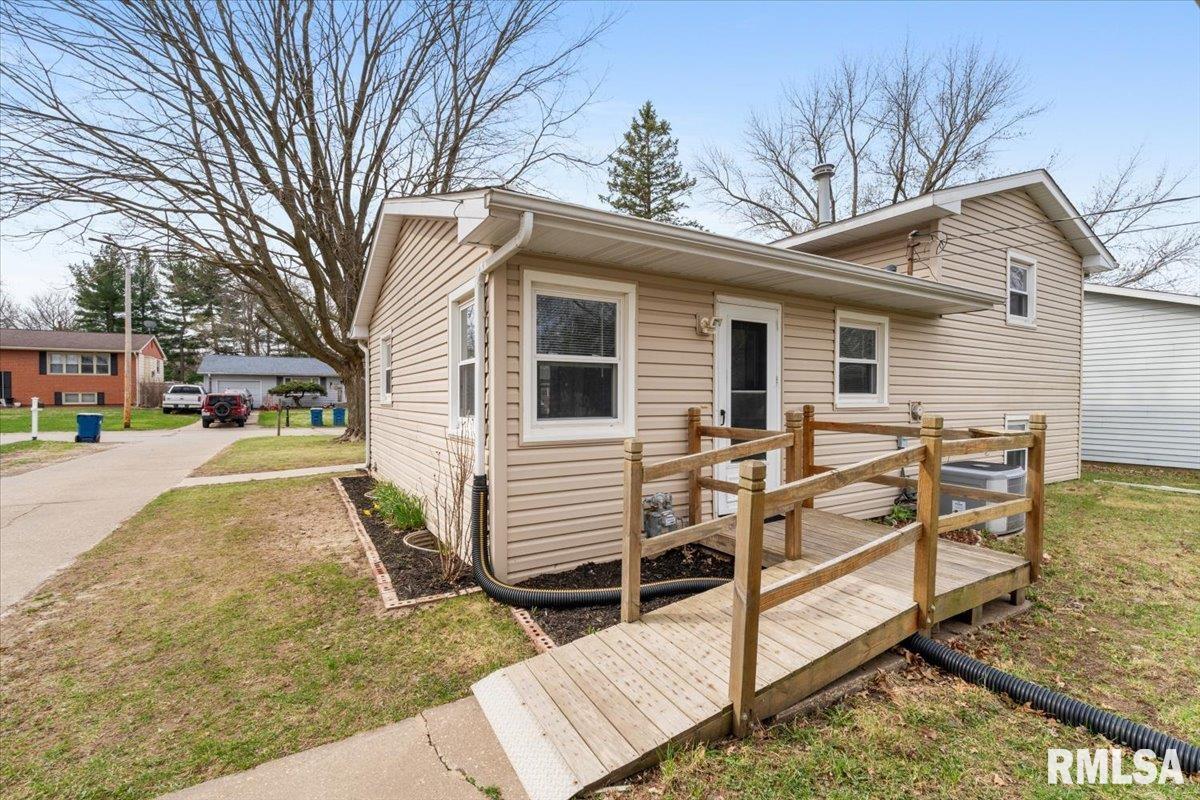 817 8th Avenue, Silvis, Illinois image 34