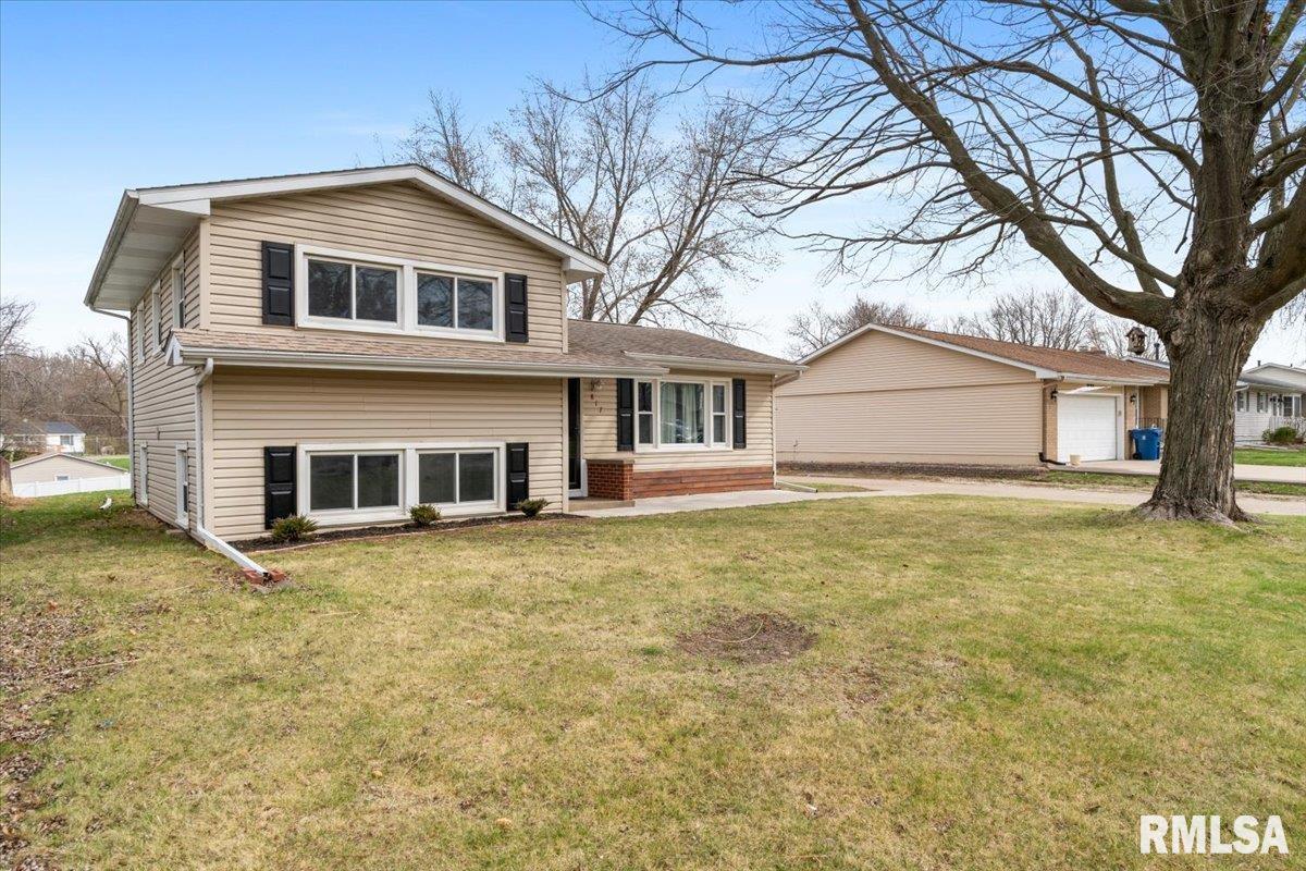 817 8th Avenue, Silvis, Illinois image 2