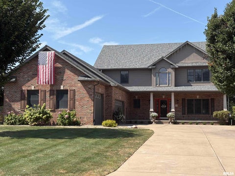 Homes For Sale - 7 Laura Place<br/> Jacksonville, IL 62650