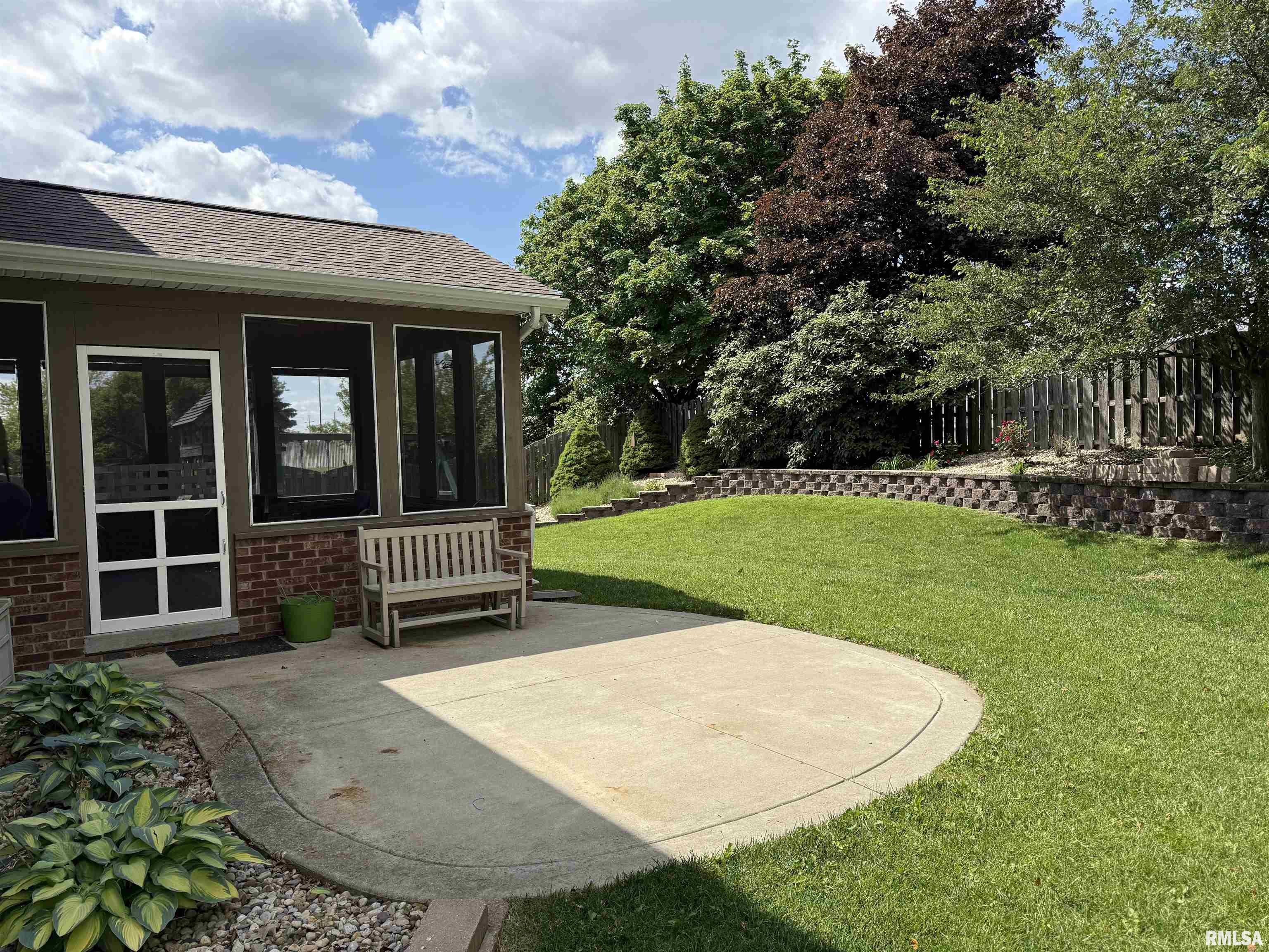 3511 W Brenwick Drive, Peoria, Illinois image 5